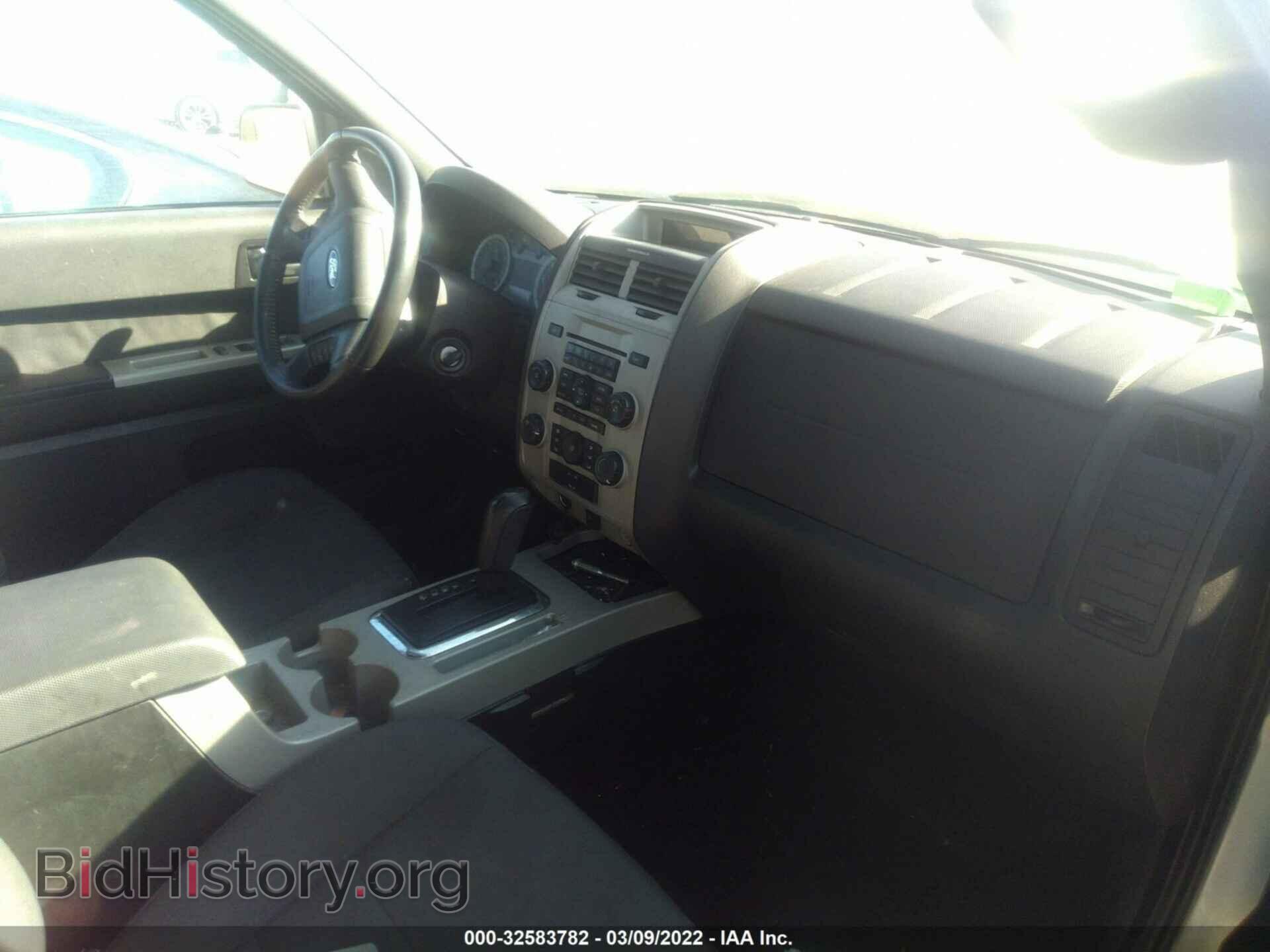 2011 FORD ESCAPE - VIN: 1FMCU9D71BKC38245 - Photo 5