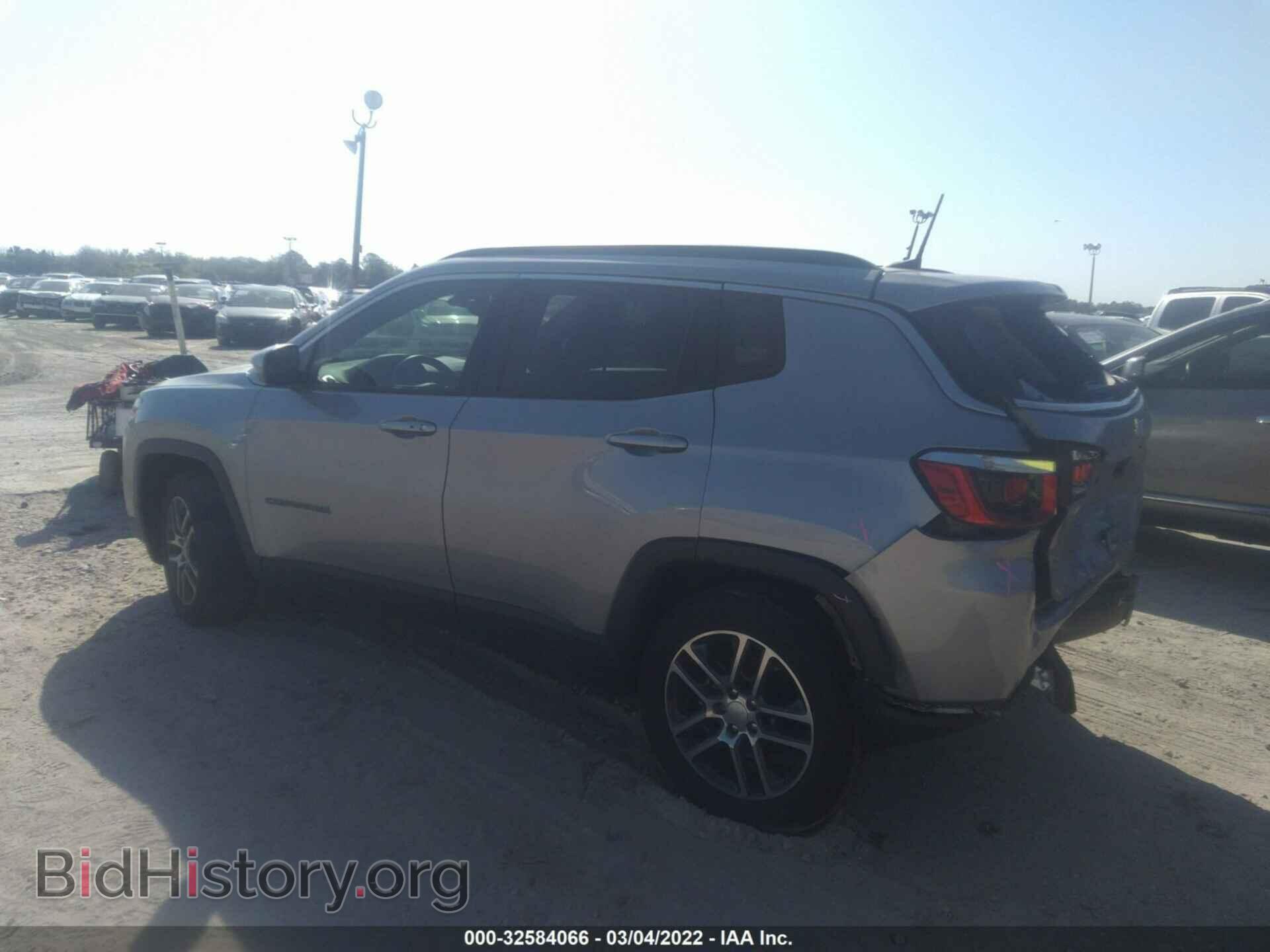 2018 JEEP COMPASS - VIN: 3C4NJCBB1JT461781 - Фото 3