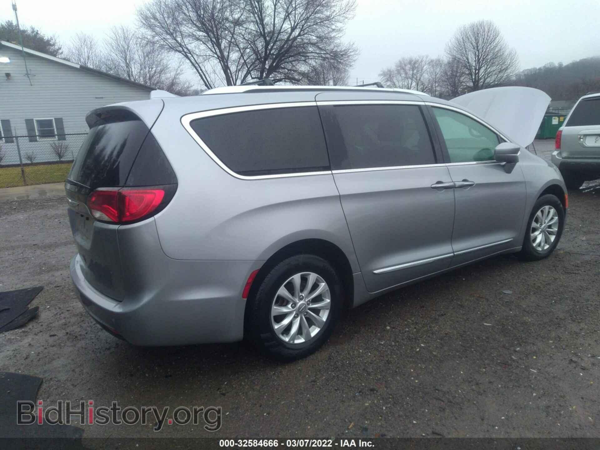 2018 CHRYSLER PACIFICA - VIN: 2C4RC1EG5JR106316 - Фото 4