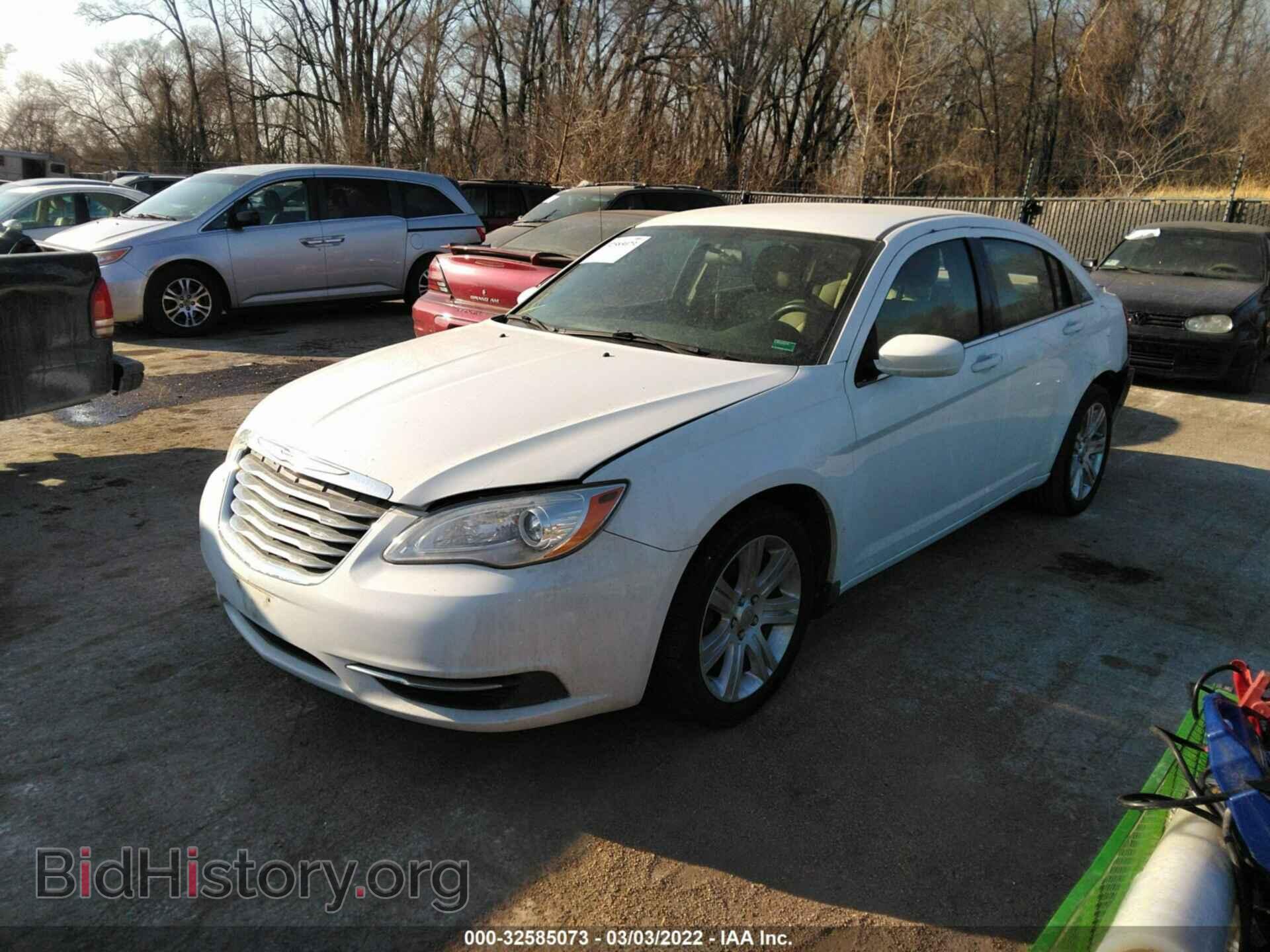 2013 CHRYSLER 200 - VIN: 1C3CCBAB0DN763407 - Photo 2