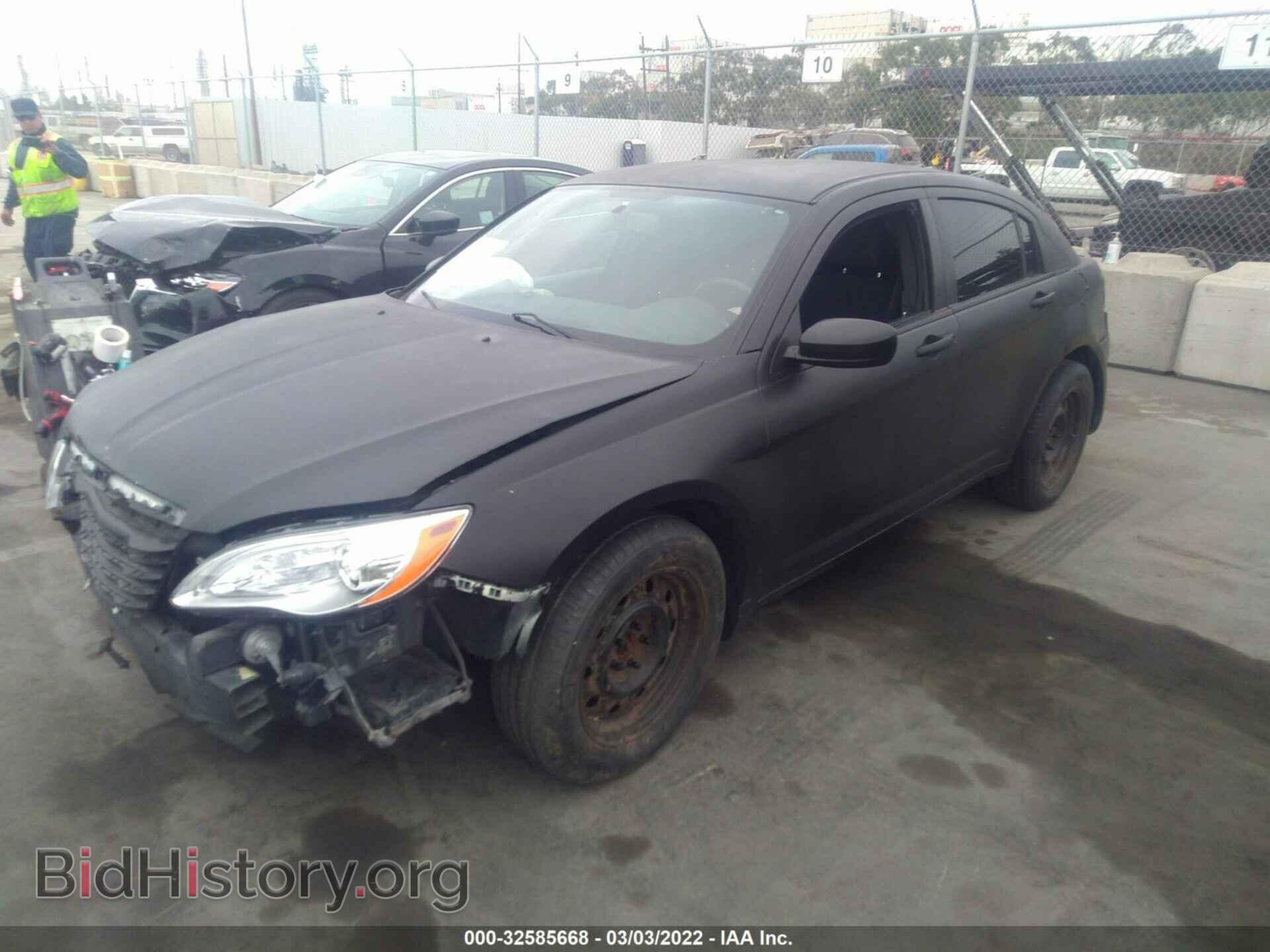 2013 CHRYSLER 200 - VIN: 1C3CCBBB5DN595357 - Photo 2