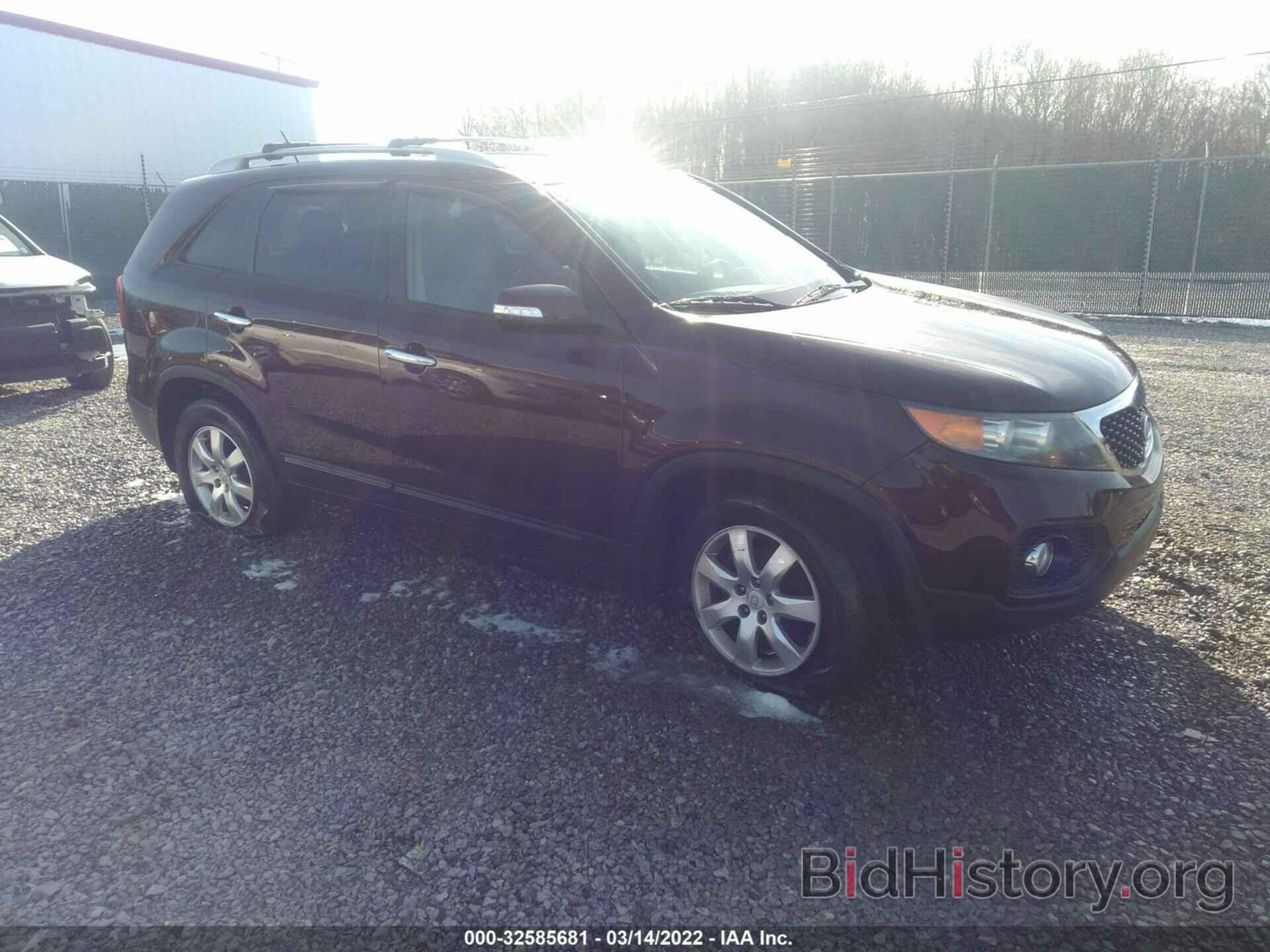 Photo 5XYKT3A14BG185739 - KIA SORENTO 2011