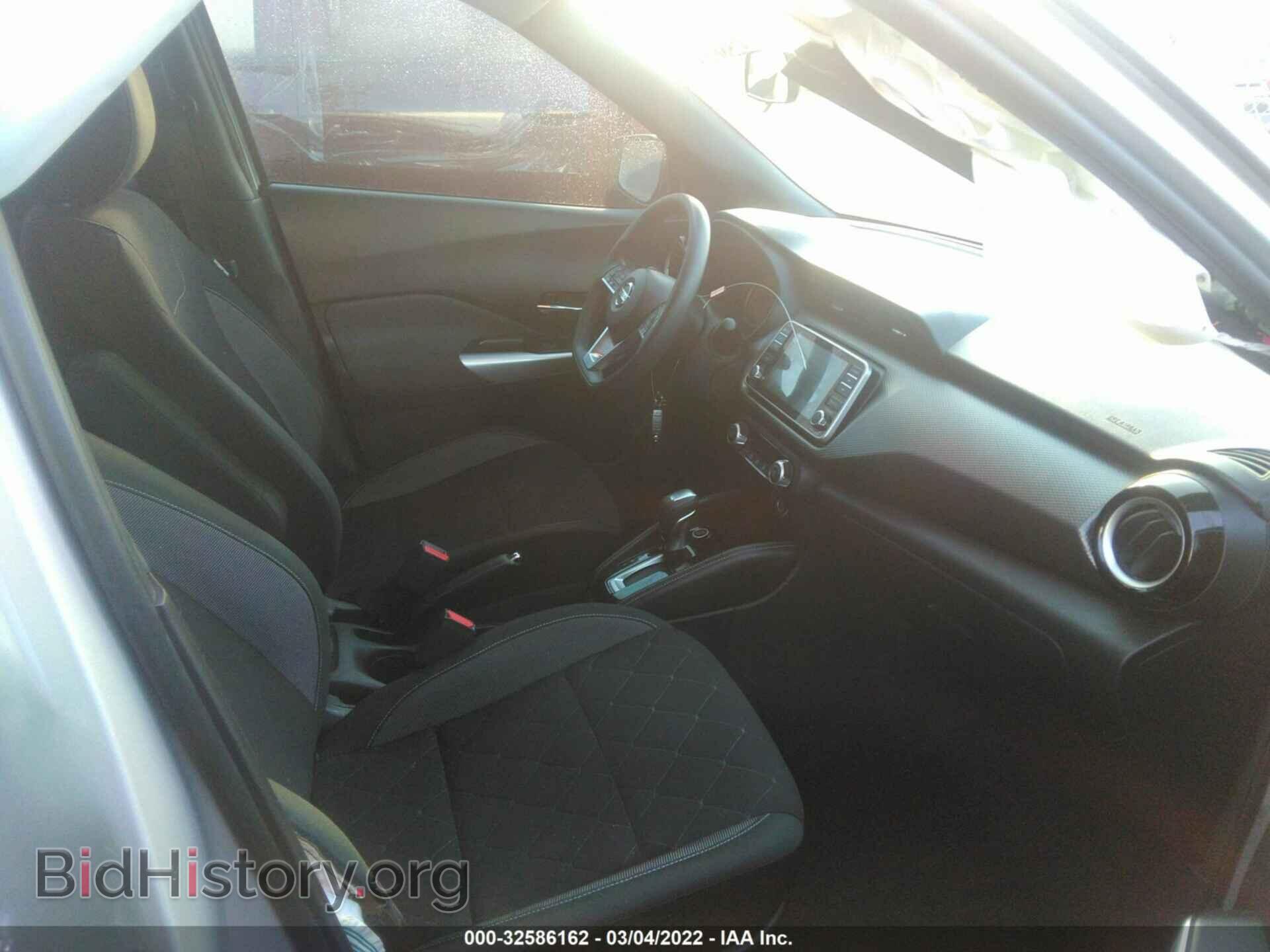 2019 NISSAN KICKS - VIN: 3N1CP5CU3KL557806 - Фото 5