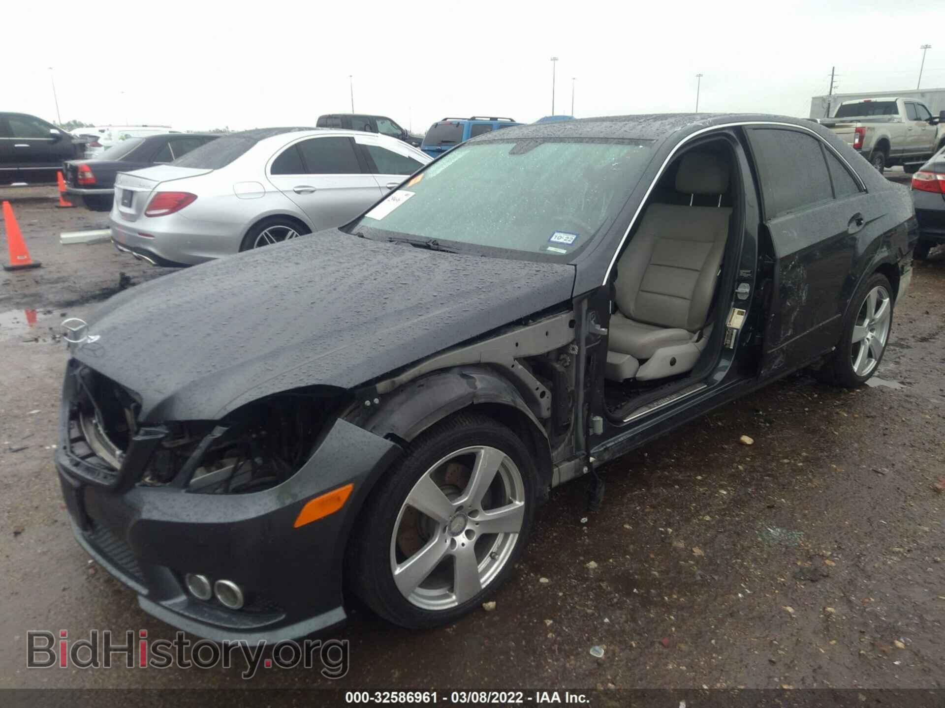 2010 MERCEDES-BENZ E-CLASS - VIN: WDDHF8HB1AA105492 - Фото 2