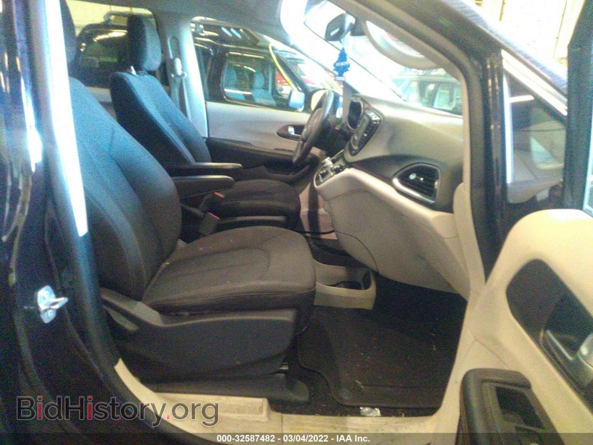 2017 CHRYSLER PACIFICA - VIN: 2C4RC1CGXHR525159 - Фото 5