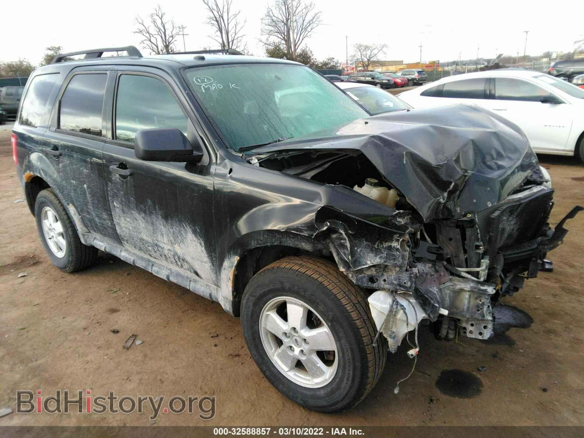 Фотография 1FMCU0D70CKC38217 - FORD ESCAPE 2012