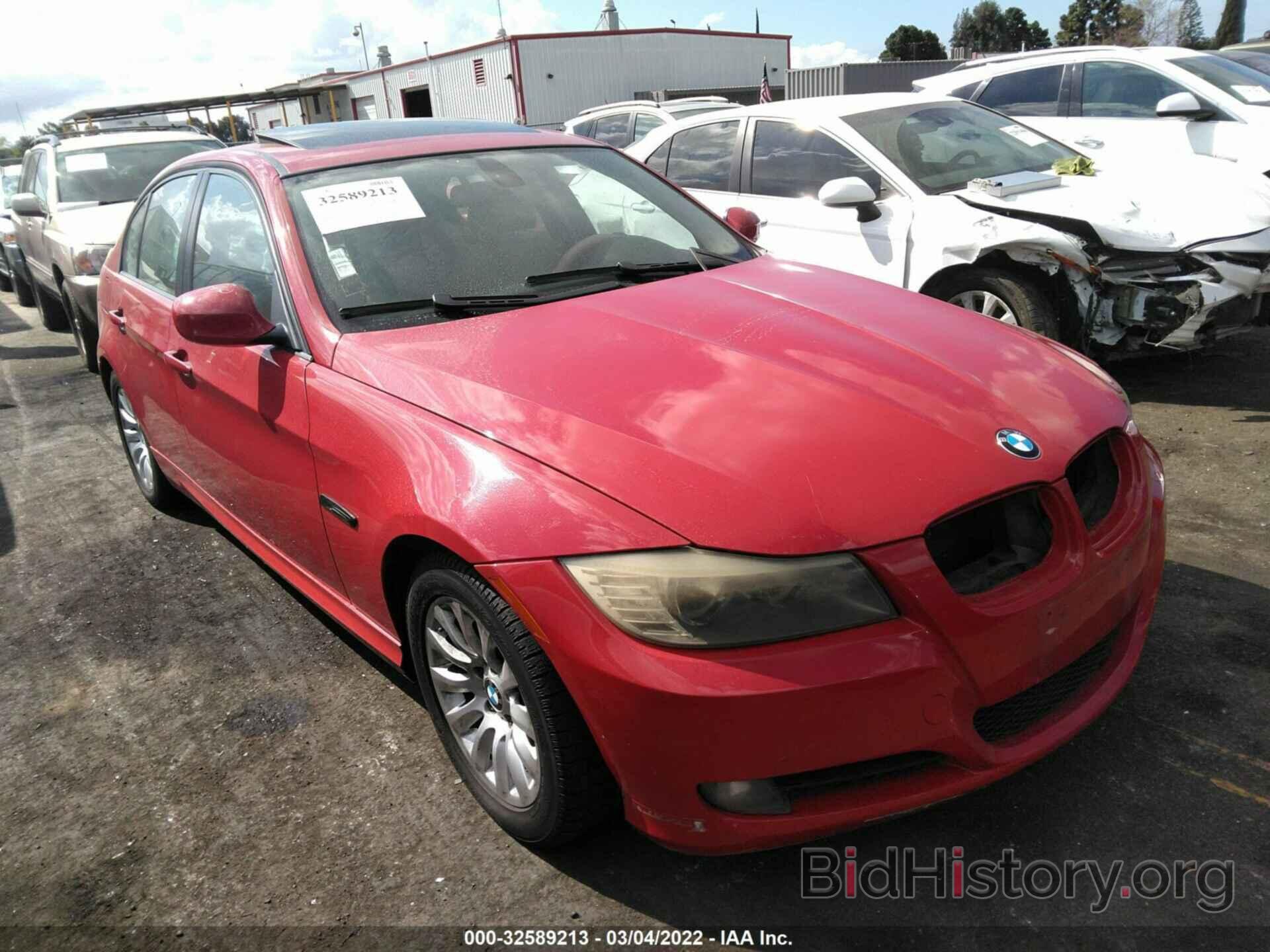 Photo WBAPH53599A438175 - BMW 3 SERIES 2009