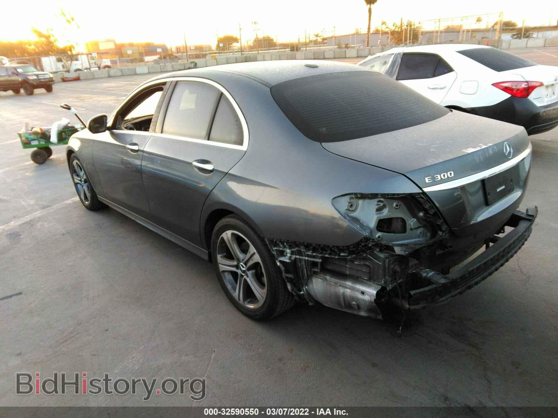 2017 MERCEDES-BENZ E-CLASS - VIN: WDDZF4JB6HA042438 - Фото 3