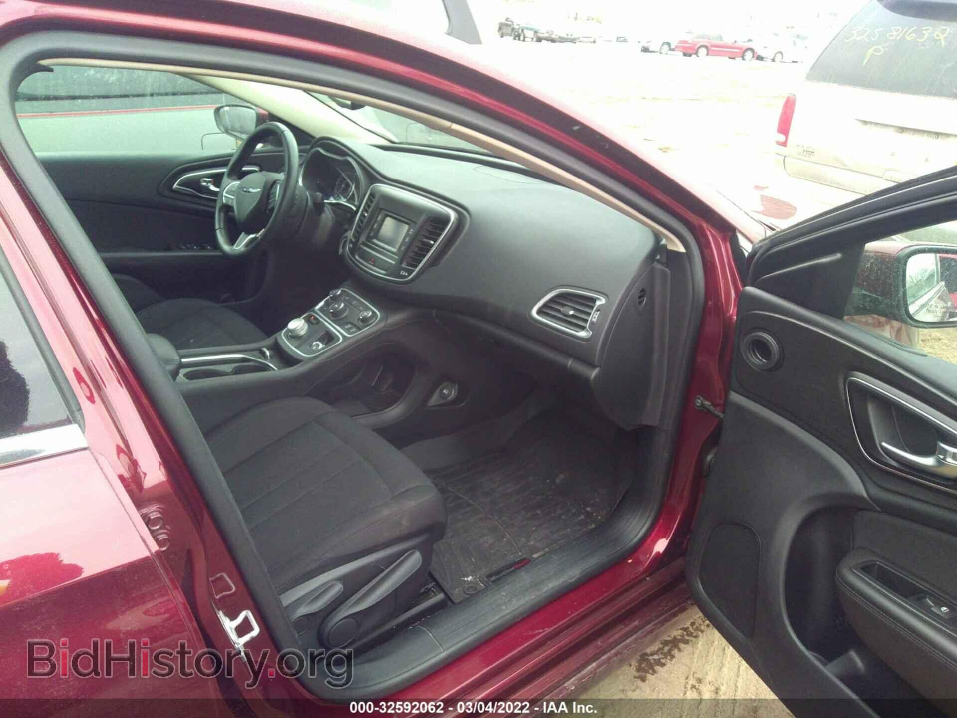 2016 CHRYSLER 200 - VIN: 1C3CCCFB4GN194449 - Photo 5