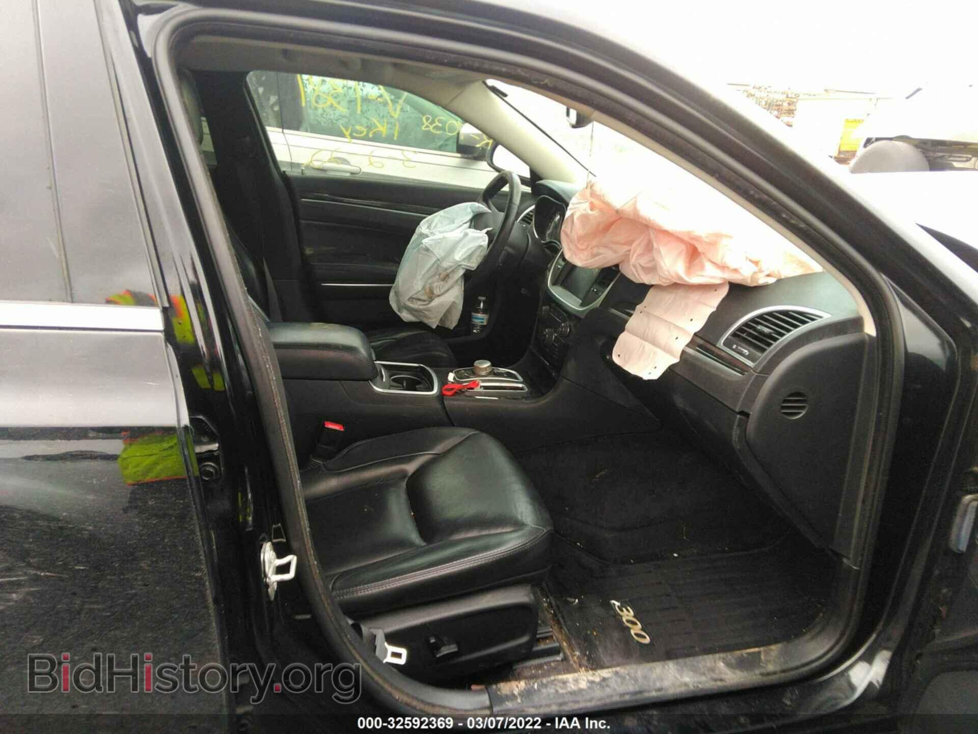2016 CHRYSLER 300 - VIN: 2C3CCARG8GH191381 - Фото 5