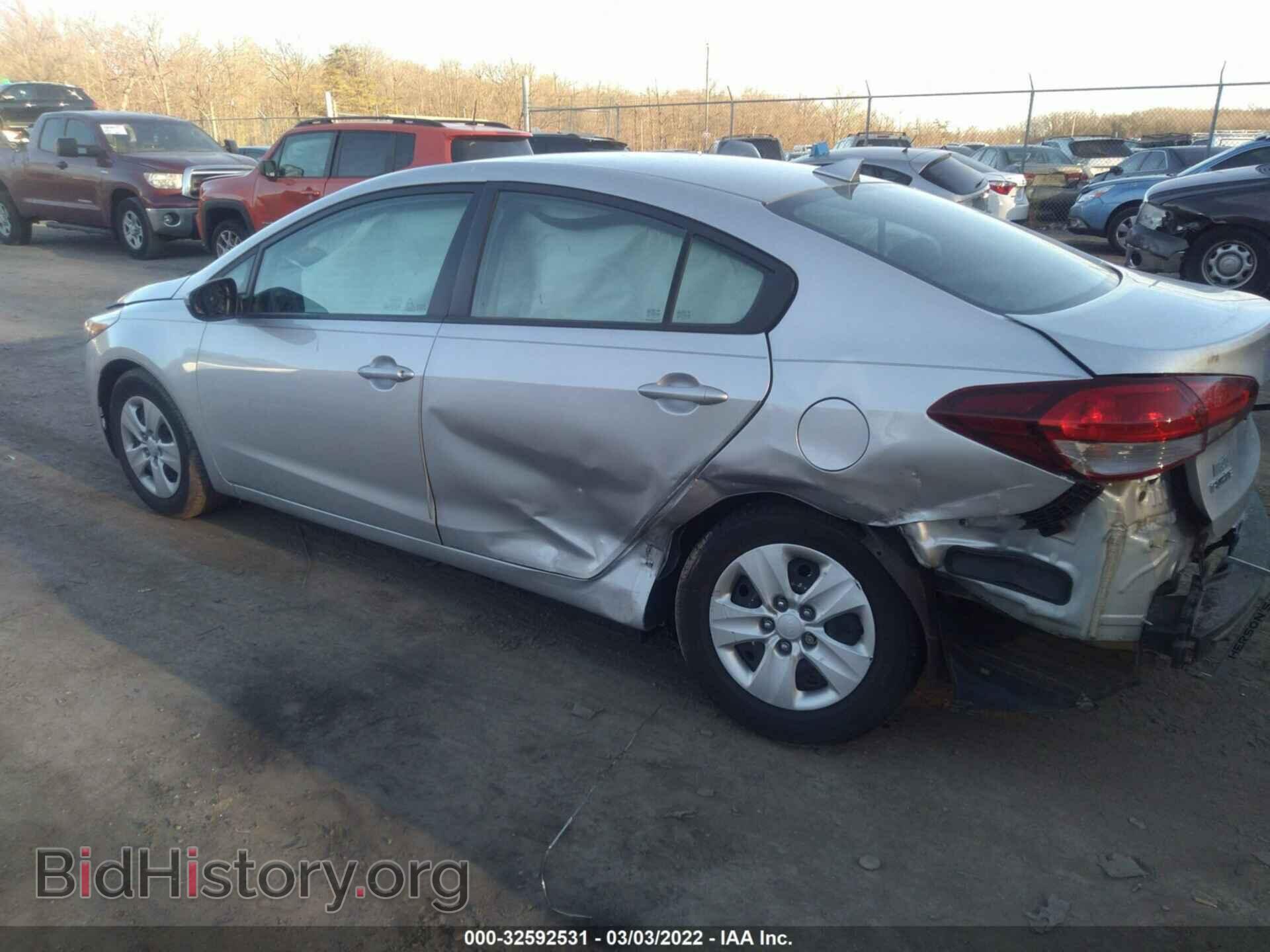 2017 KIA FORTE - VIN: 3KPFK4A71HE041683 - Фото 3
