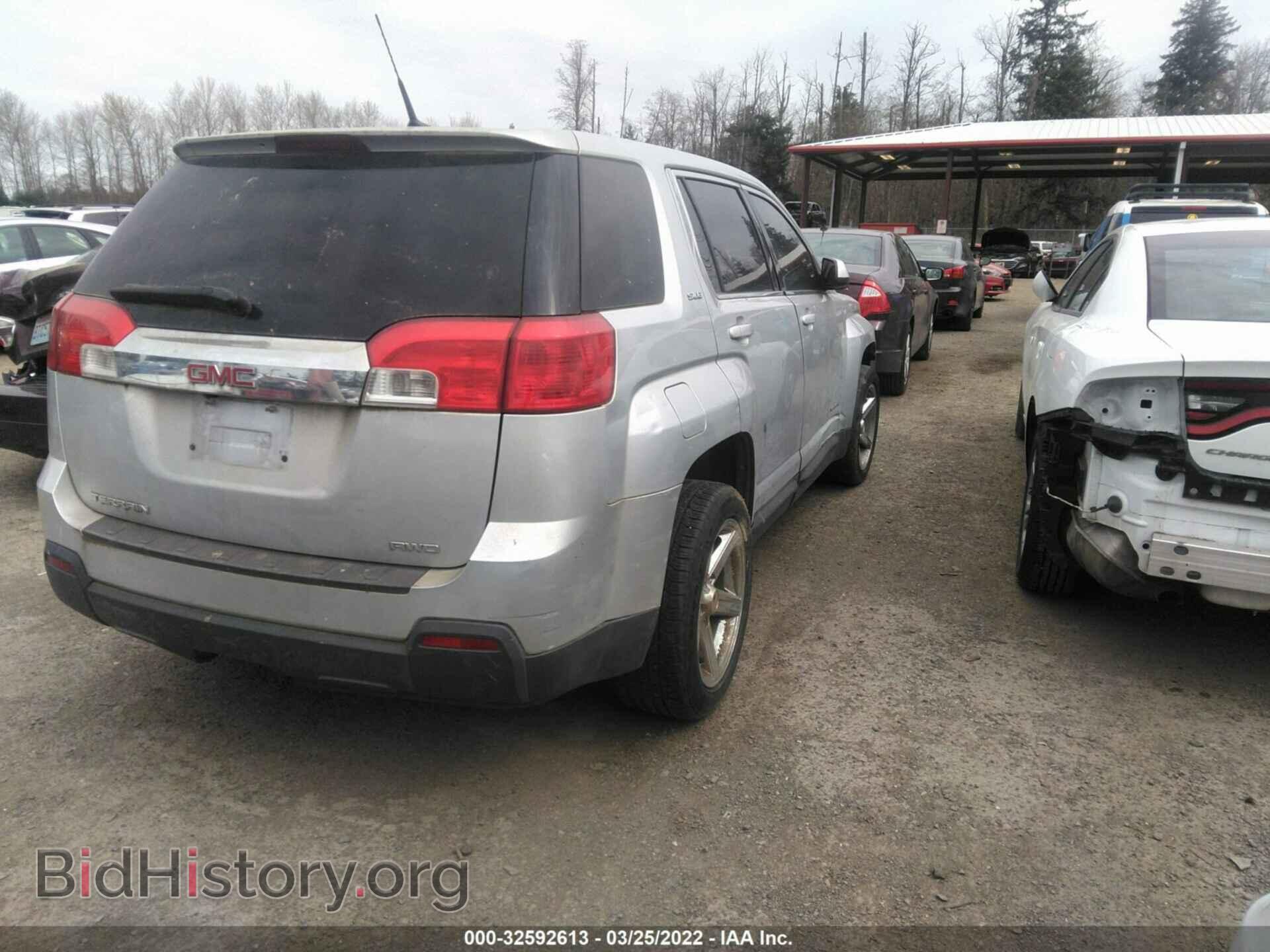 2011 GMC TERRAIN - VIN: 2CTFLREC0B6232945 - Photo 4