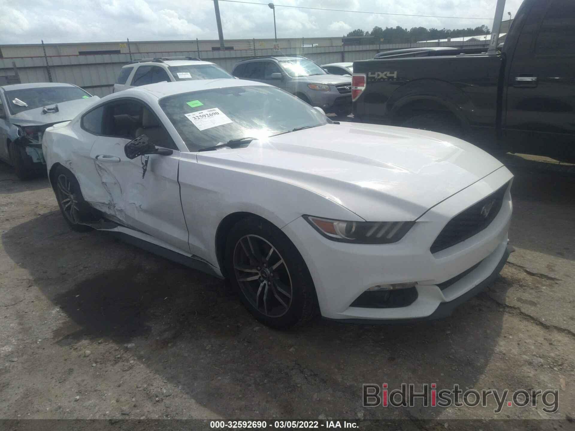 Photo 1FA6P8TH0F5349957 - FORD MUSTANG 2015