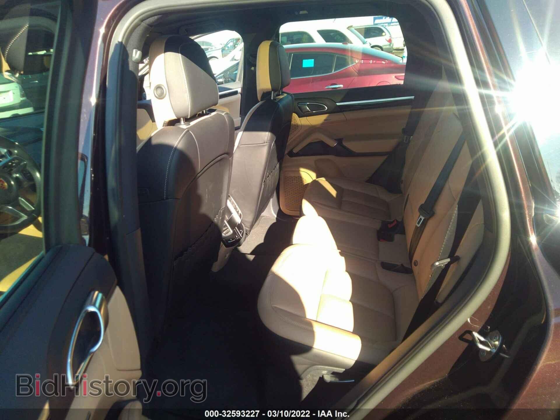 2016 PORSCHE CAYENNE - VIN: WP1AA2A23GKA15506 - Фото 8