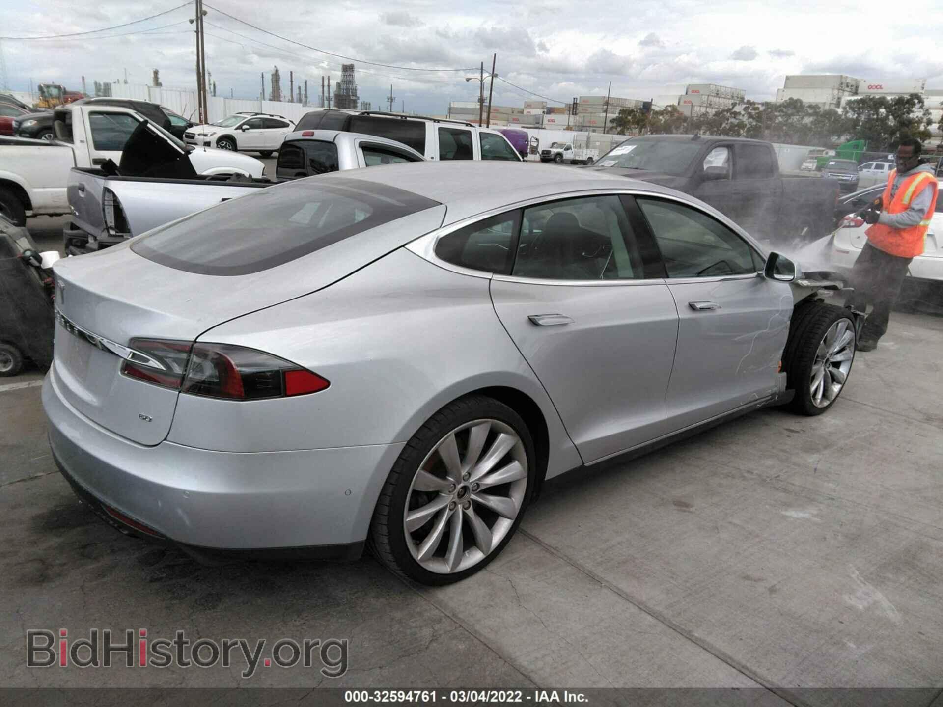 2014 TESLA MODEL S - VIN: 5YJSA1S16EFP60959 - Фото 4