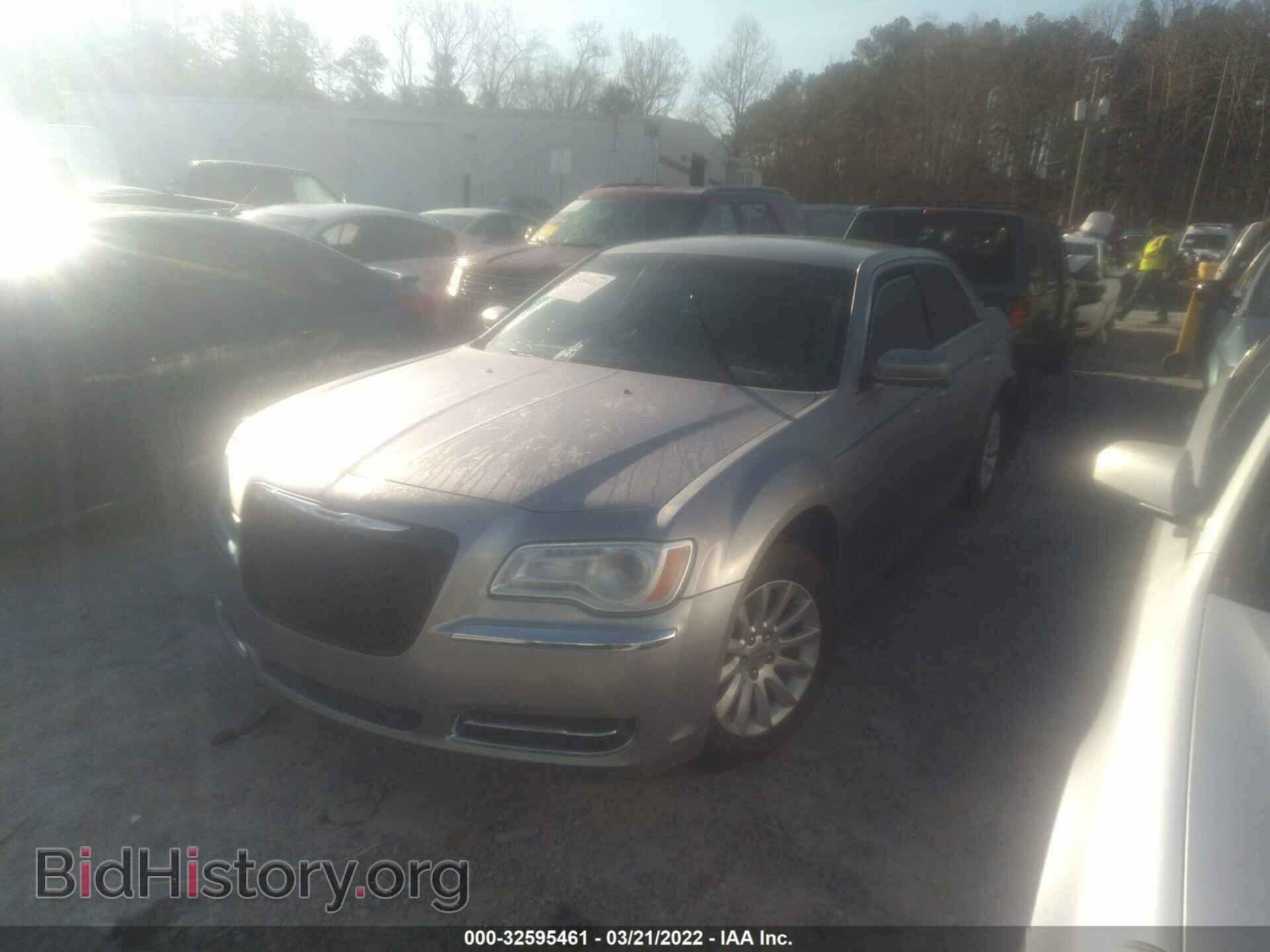 2011 CHRYSLER 300 - VIN: 2C3CA4CG6BH522287 - Фото 2