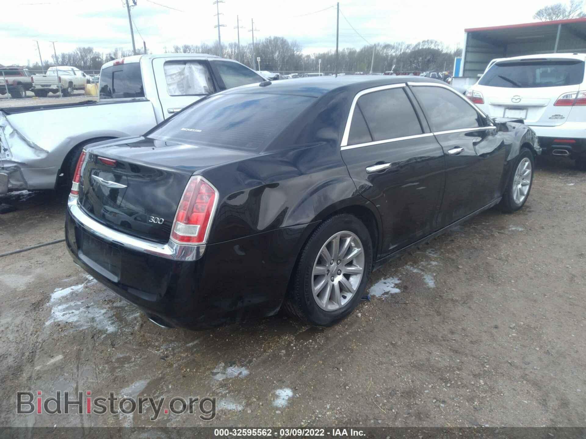 2012 CHRYSLER 300 - VIN: 2C3CCACG2CH243204 - Фото 4