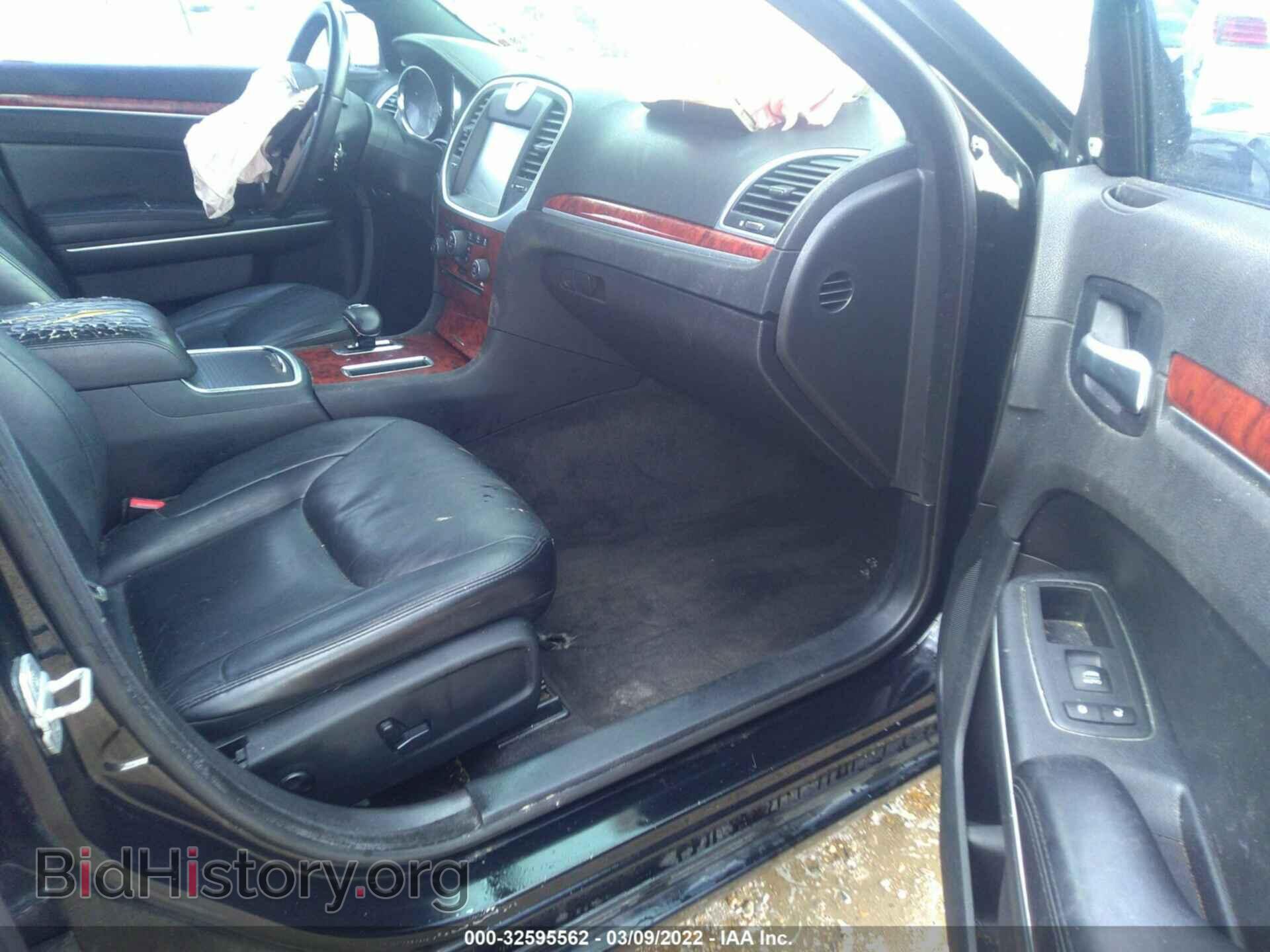 2012 CHRYSLER 300 - VIN: 2C3CCACG2CH243204 - Фото 5
