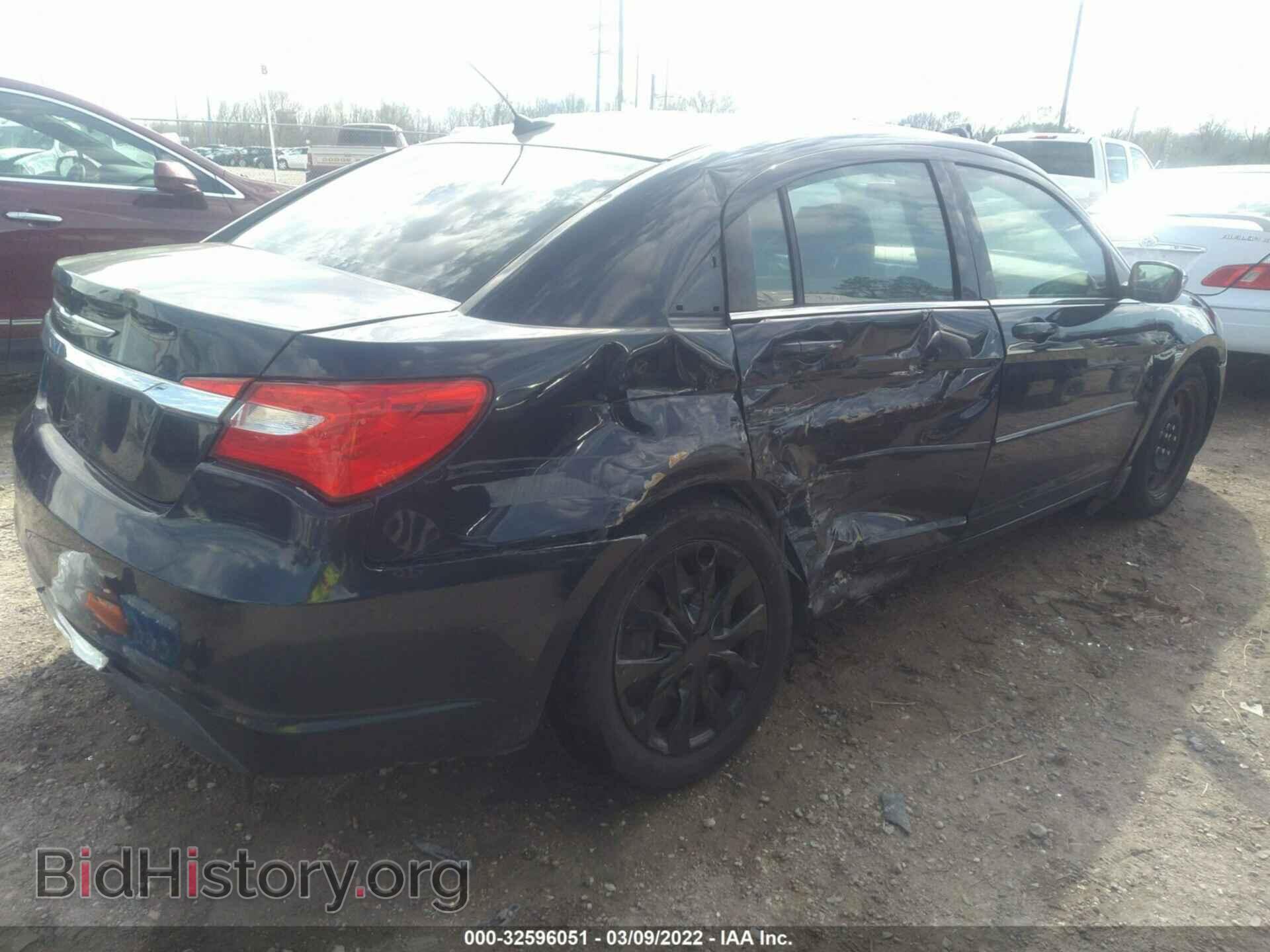 2011 CHRYSLER 200 - VIN: 1C3BC4FB5BN557965 - Фото 4