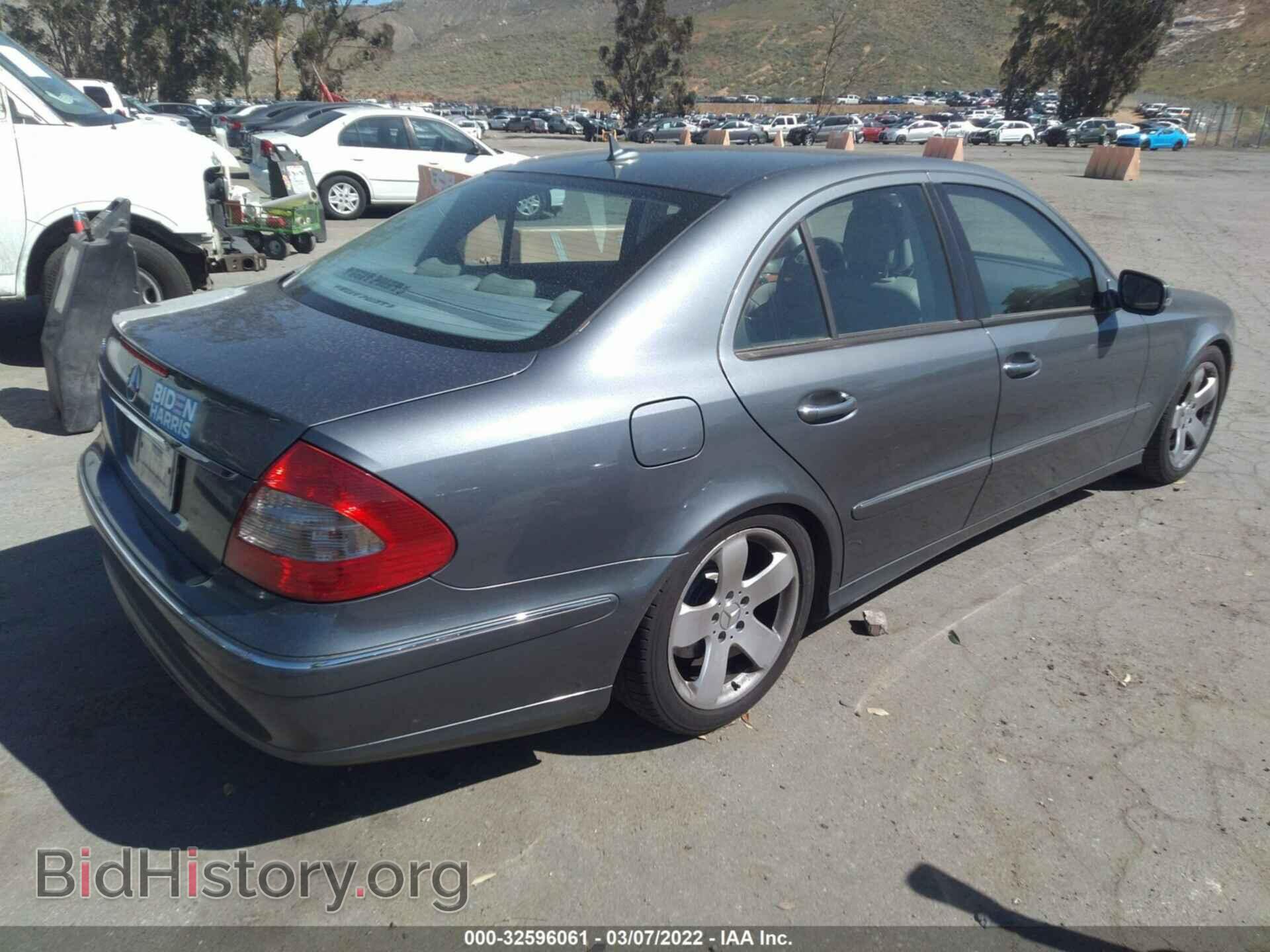 2007 MERCEDES-BENZ E-CLASS - VIN: WDBUF72X47B092701 - Фото 4