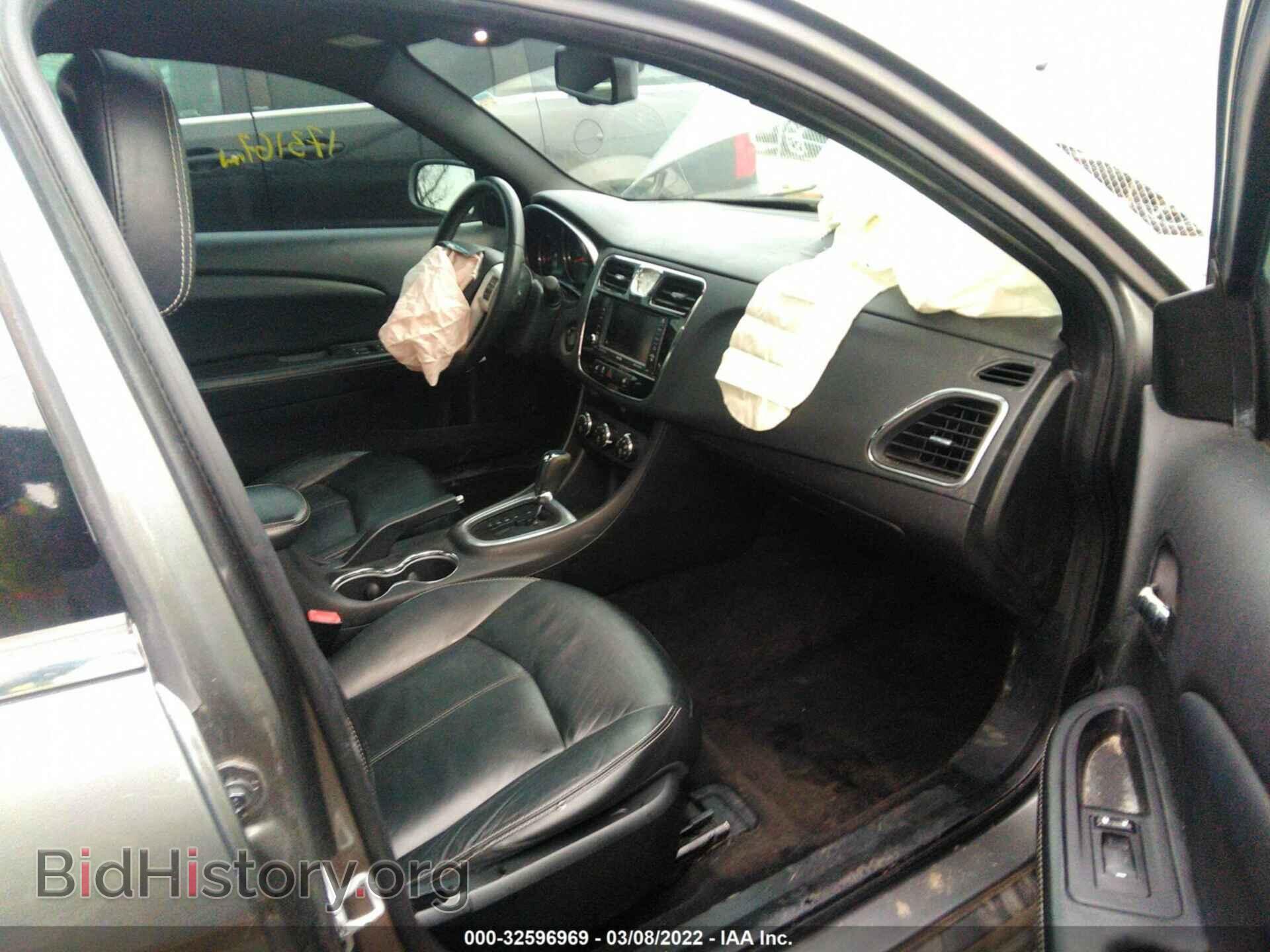 2011 CHRYSLER 200 - VIN: 1C3BC2FB5BN600172 - Фото 5