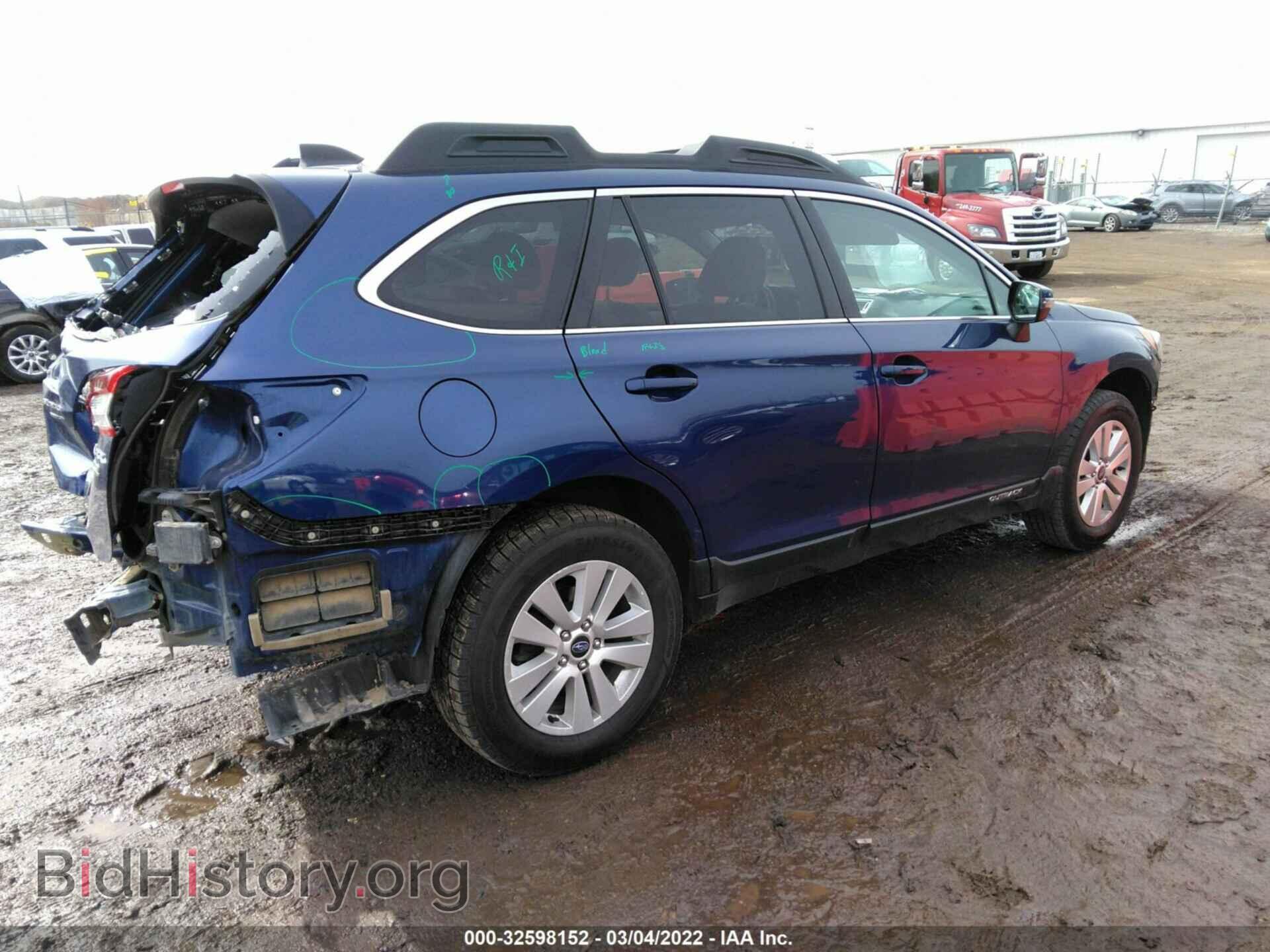 2017 SUBARU OUTBACK - VIN: 4S4BSAFC1H3226564 - Фото 4