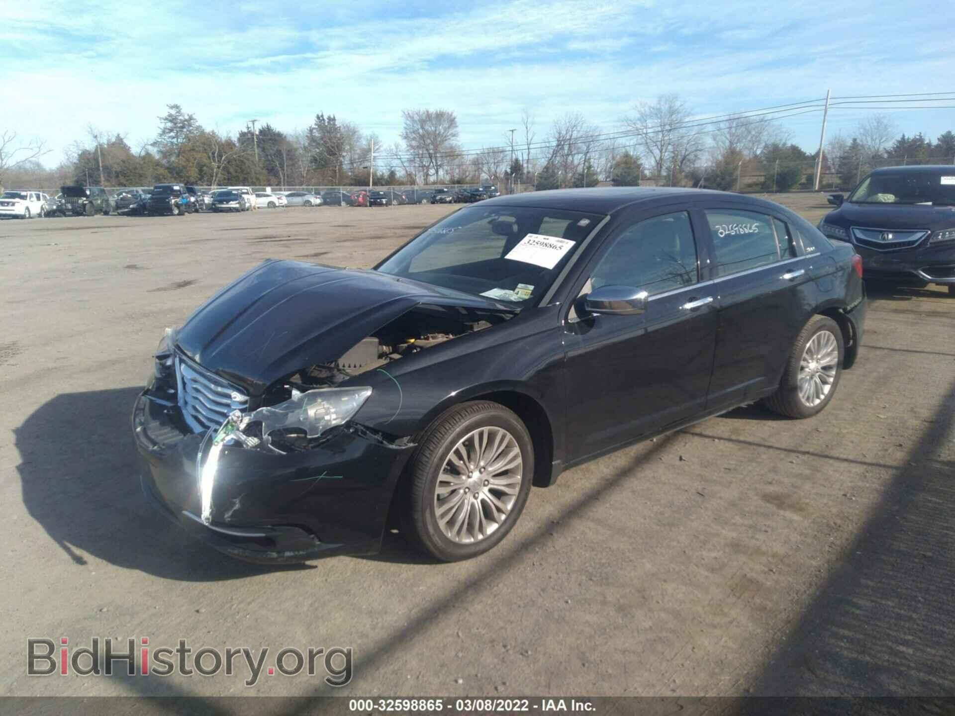 2012 CHRYSLER 200 - VIN: 1C3CCBCG5CN214745 - Фото 2