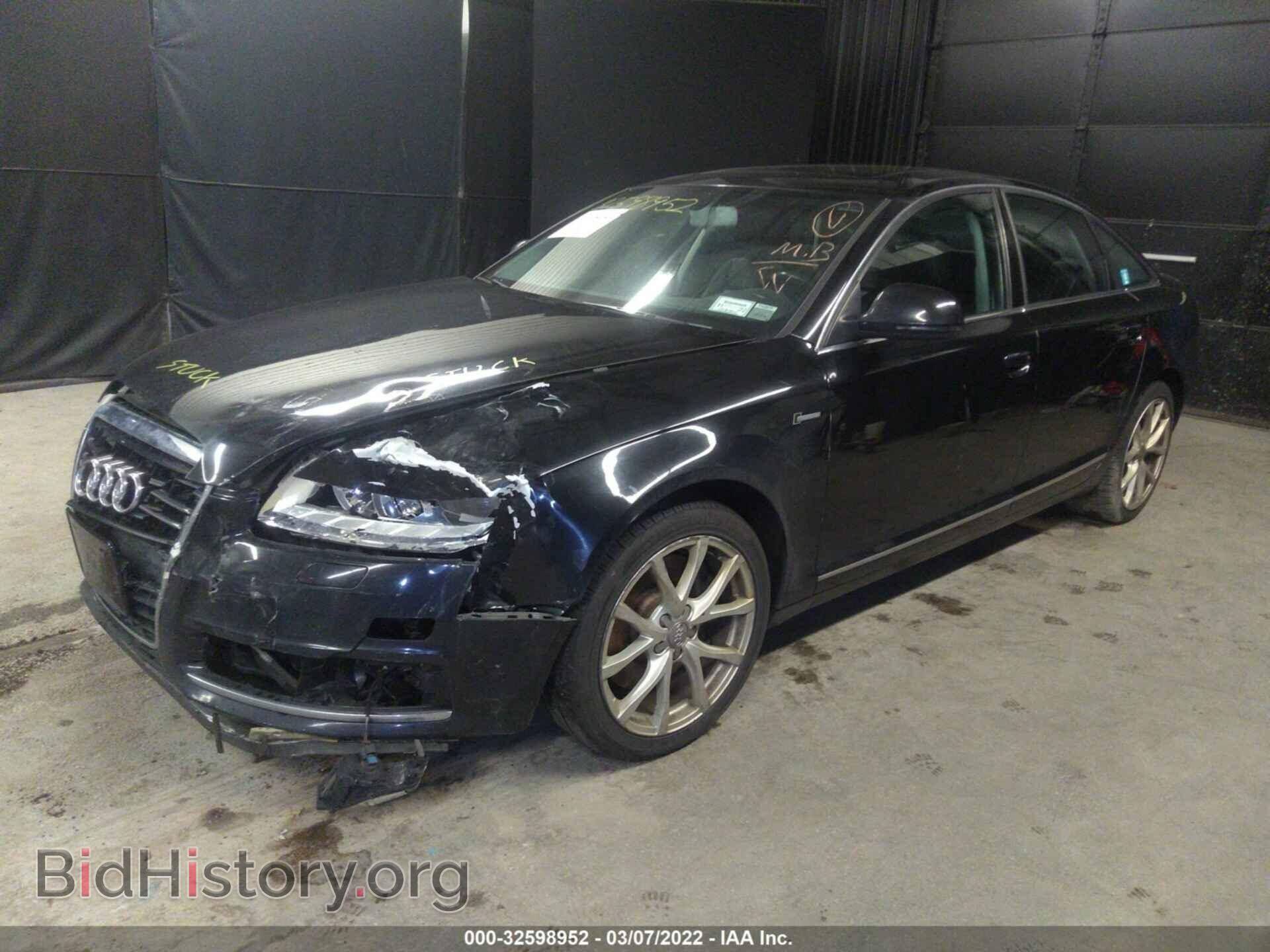 2010 AUDI A6 - VIN: WAUFGAFB2AN059086 - Фото 2
