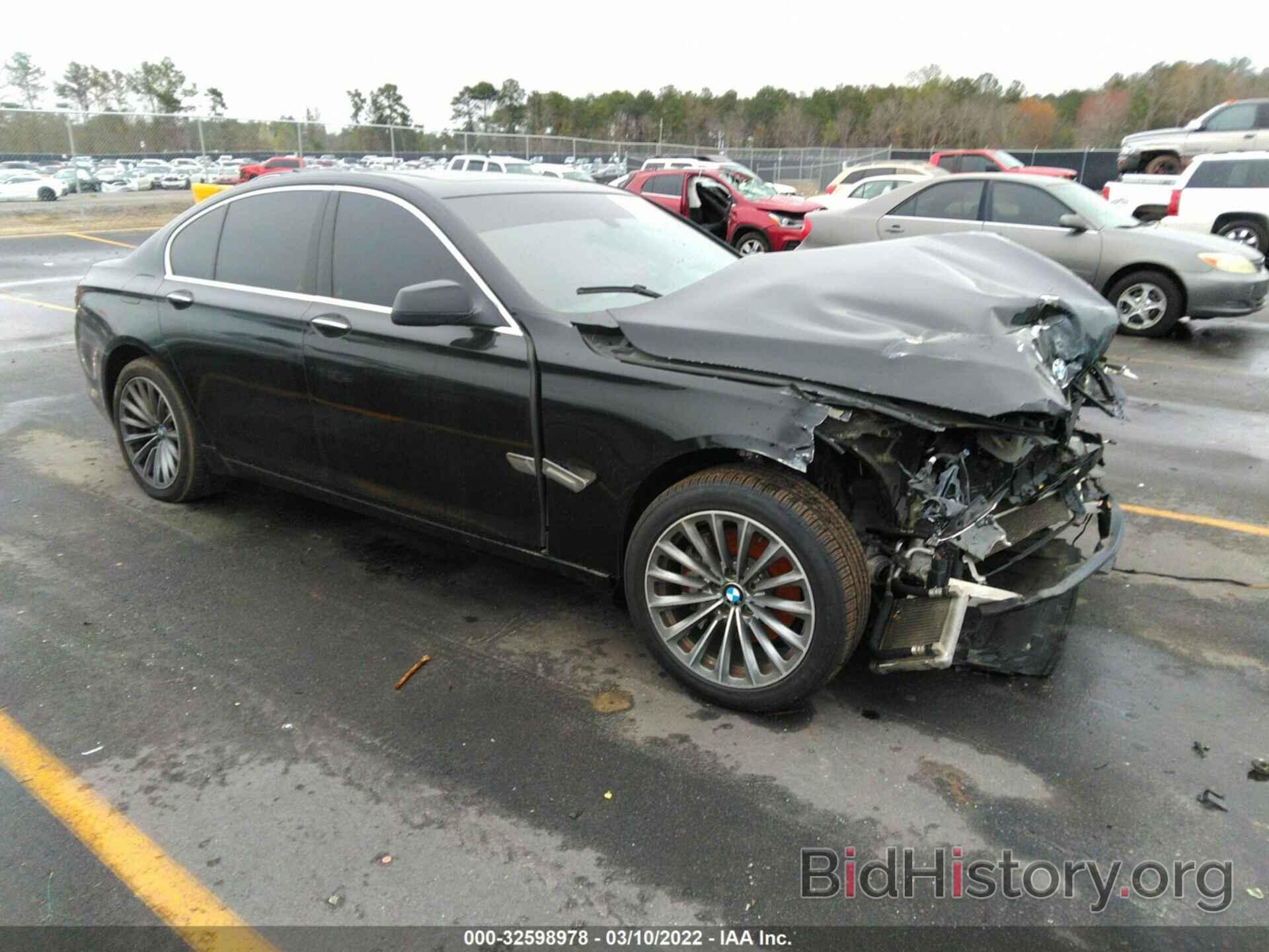 Photo WBAKA4C5XBC613200 - BMW 7 SERIES 2011