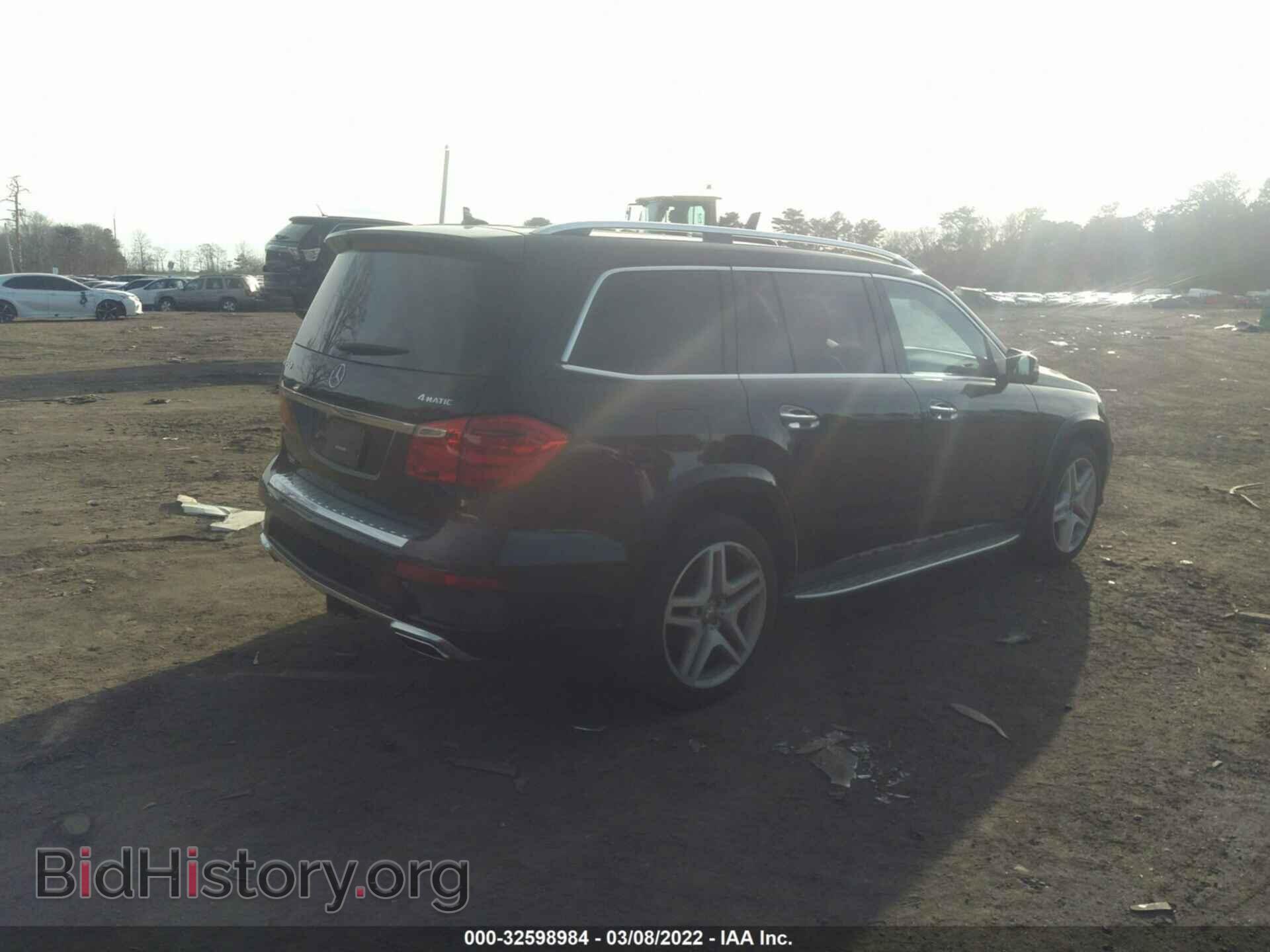 2015 MERCEDES-BENZ GL-CLASS - VIN: 4JGDF7DE9FA593774 - Фото 4