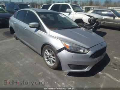 2016 Ford FOCUS SE, серебристый — VIN 1FADP3F21GL269680, IAAI