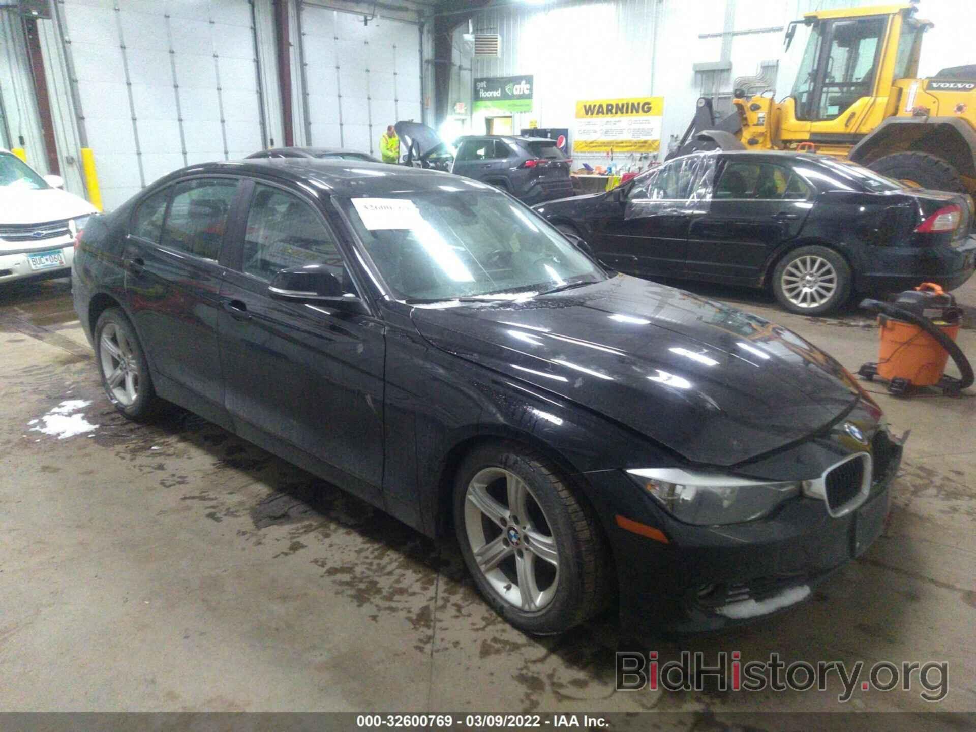 Photo WBA3B5C59DF599055 - BMW 3 SERIES 2013