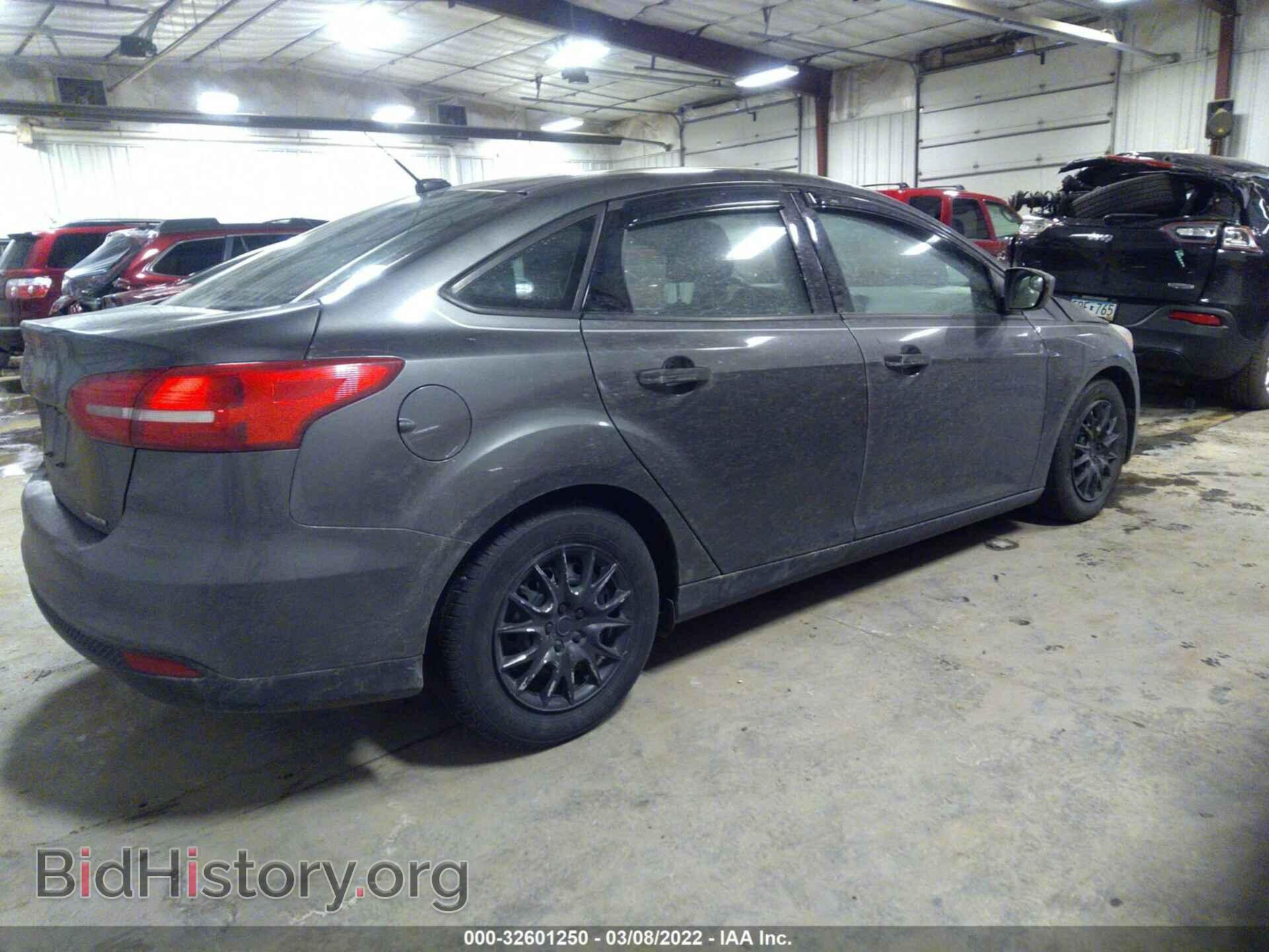 2015 FORD FOCUS - VIN: 1FADP3E28FL311813 - Photo 4