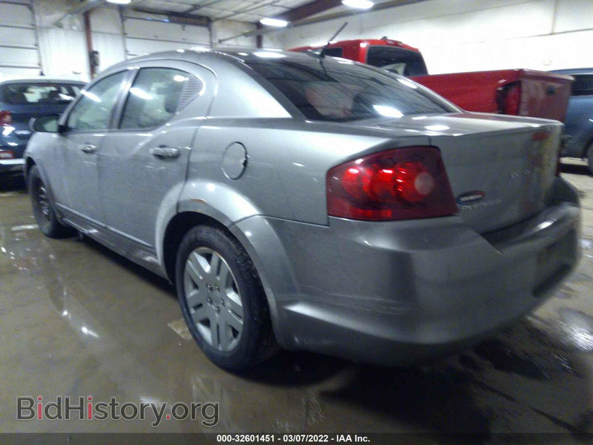 2011 DODGE AVENGER - VIN: 1B3BD4FB5BN572539 - Фото 3