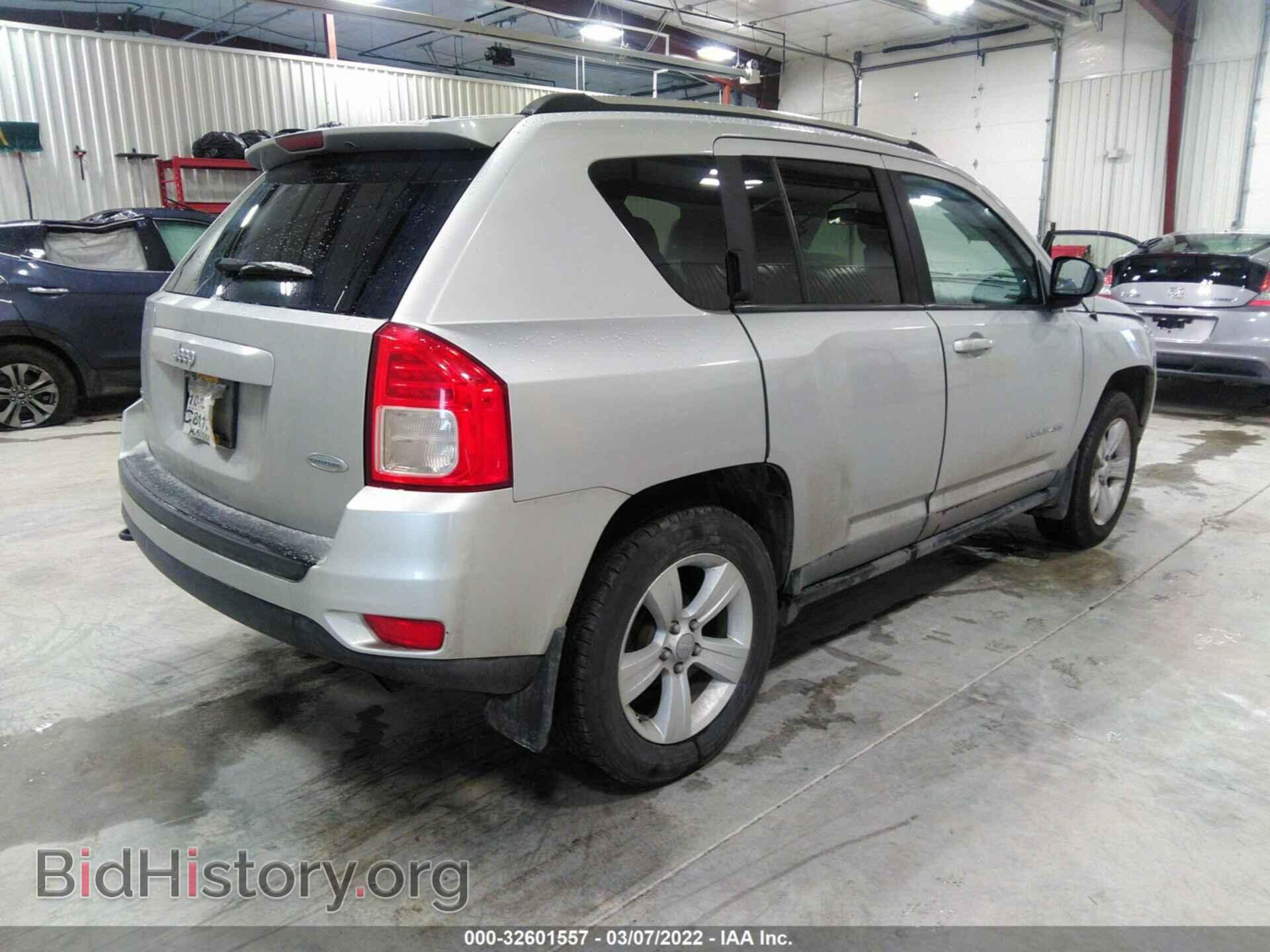 2011 JEEP COMPASS - VIN: 1J4NF1FB3BD154579 - Photo 4