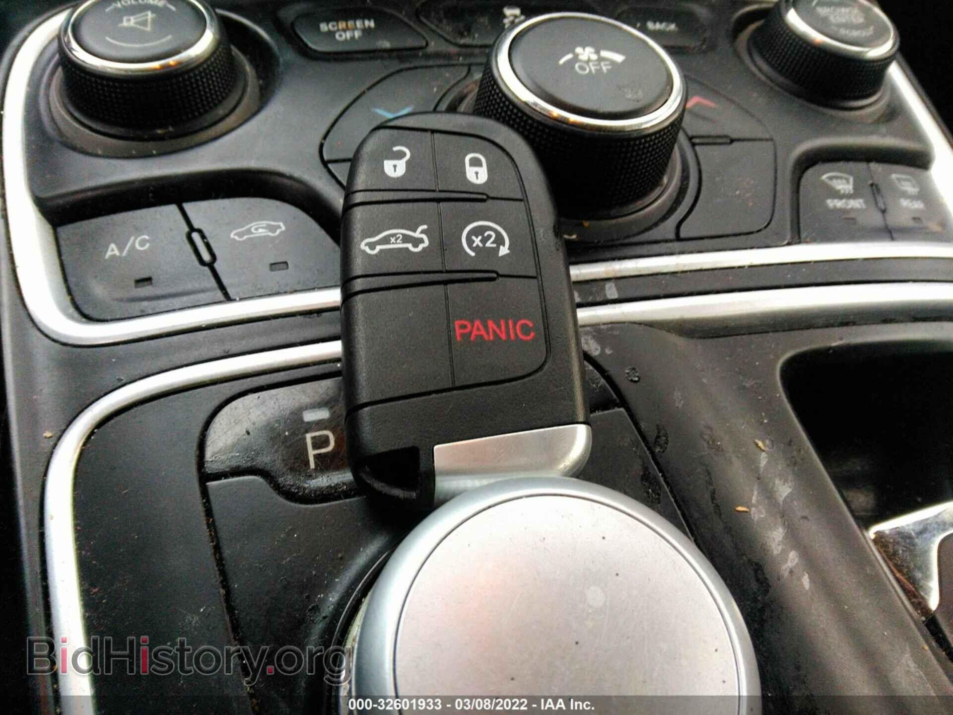 2015 CHRYSLER 200 - VIN: 1C3CCCAB2FN695331 - Фото 11