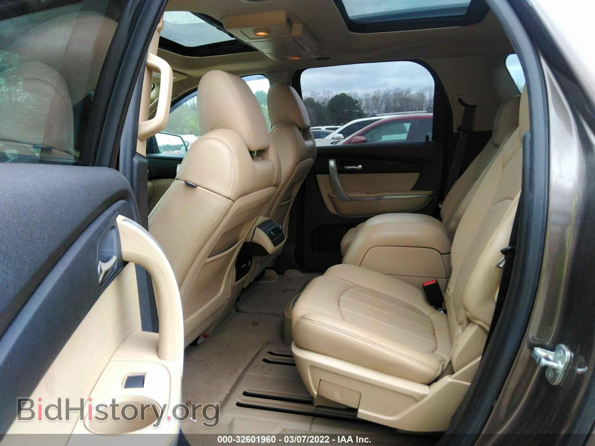 2010 GMC ACADIA - VIN: 1GKLRNED7AJ129946 - Фото 8