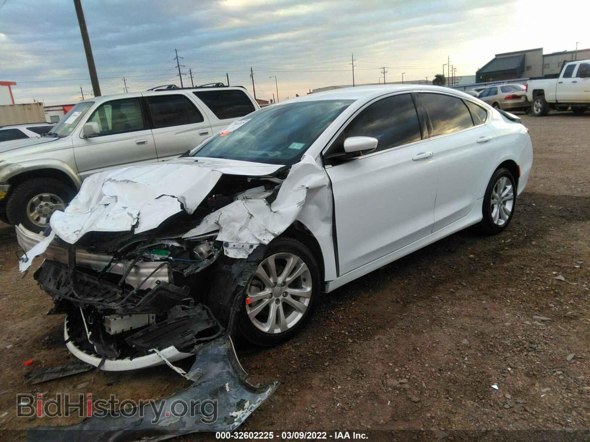 2015 CHRYSLER 200 - VIN: 1C3CCCAB0FN595731 - Фото 2
