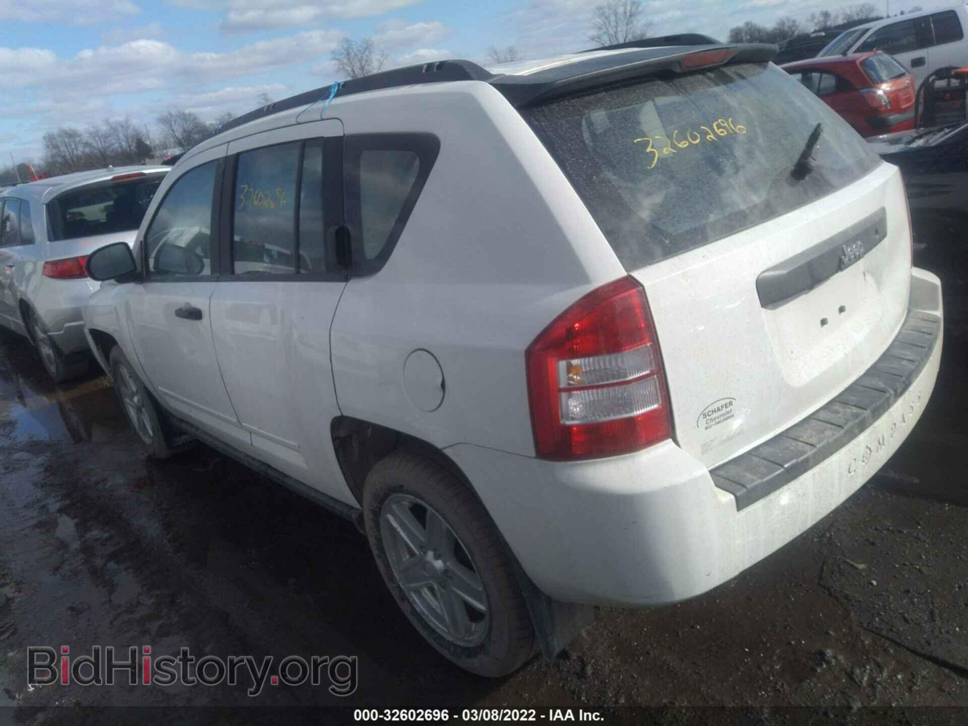 2010 JEEP COMPASS - VIN: 1J4NT4FA0AD556060 - Фото 3