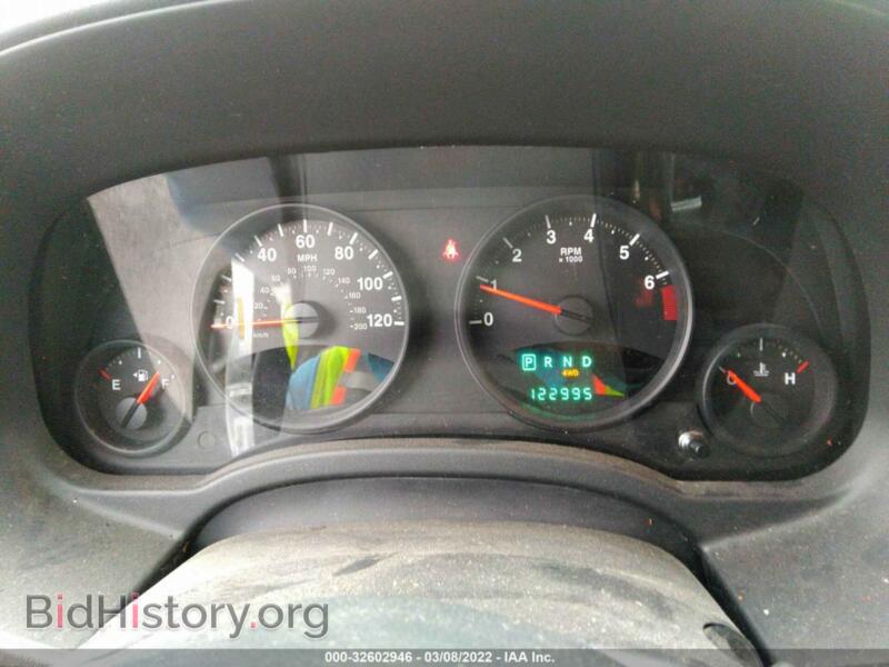 2012 Jeep COMPASS (VIN 1C4NJDBB6CD563785) — фото 7 из 11