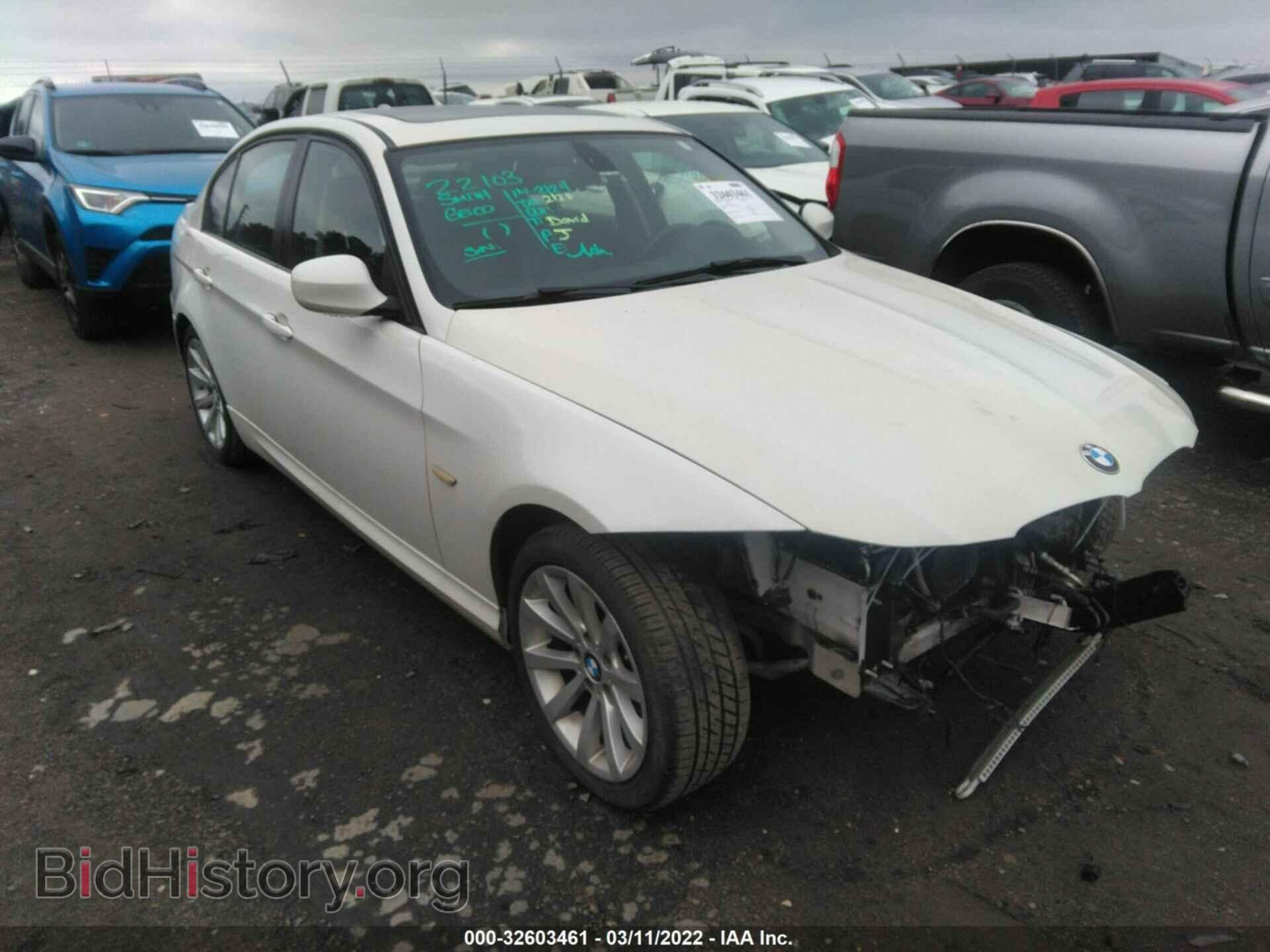 Фотография WBAPH7C59BE676845 - BMW 3 SERIES 2011