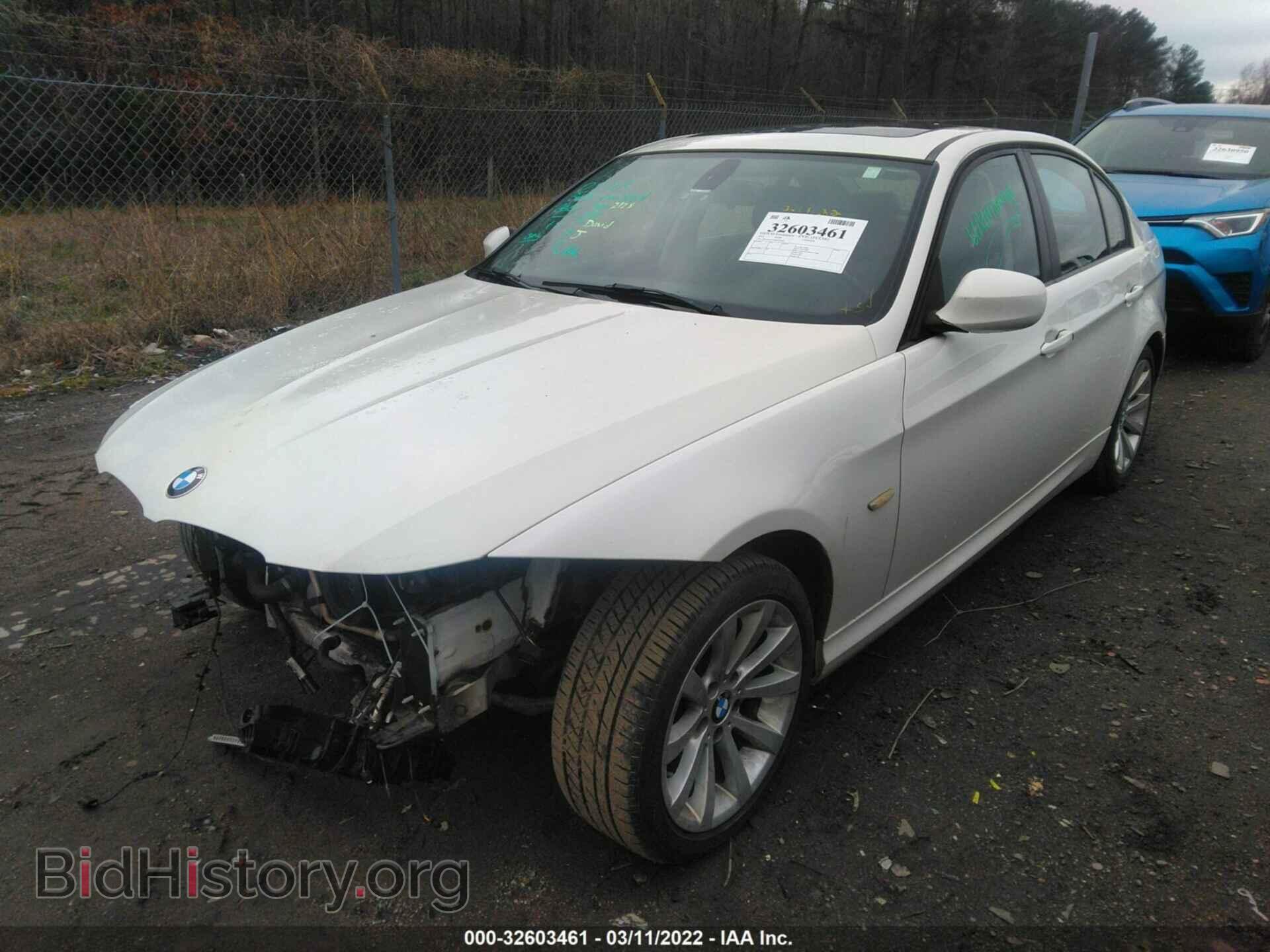 2011 BMW 3 SERIES - VIN: WBAPH7C59BE676845 - Фото 2