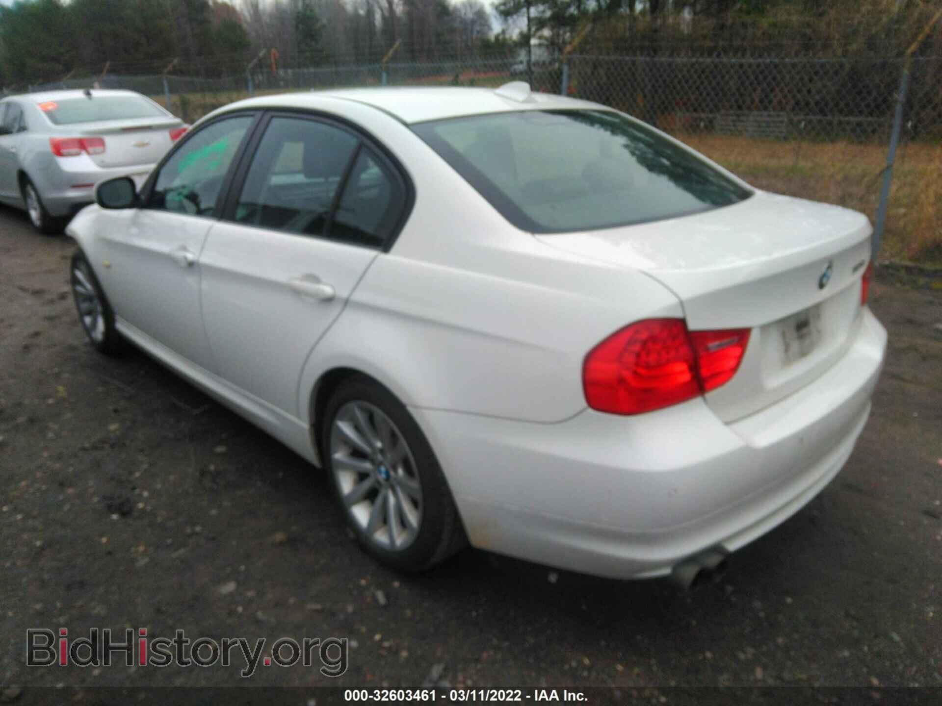 2011 BMW 3 SERIES - VIN: WBAPH7C59BE676845 - Фото 3