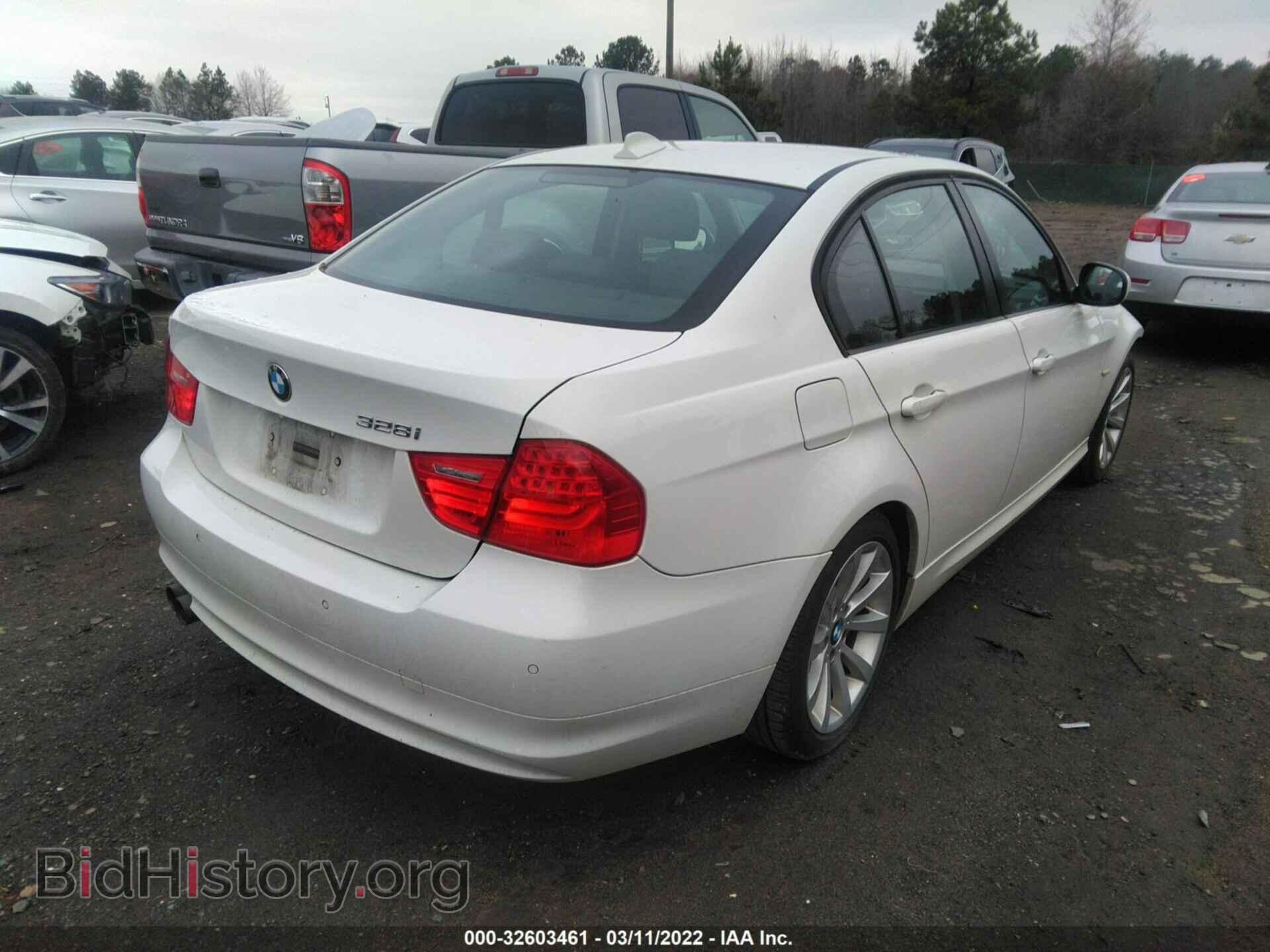 2011 BMW 3 SERIES - VIN: WBAPH7C59BE676845 - Фото 4