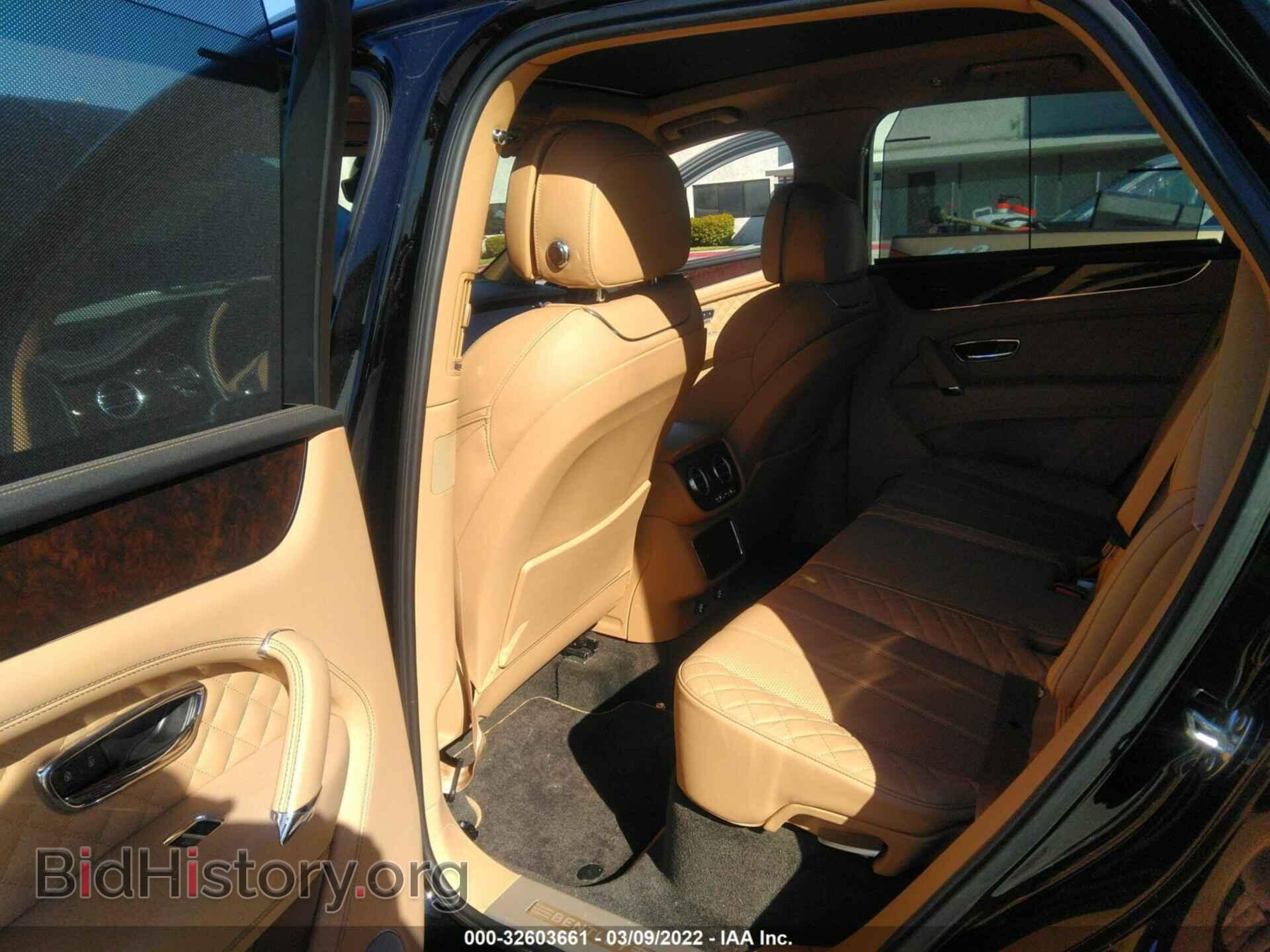 2019 BENTLEY BENTAYGA - VIN: SJAAM2ZV5KC027586 - Фото 8