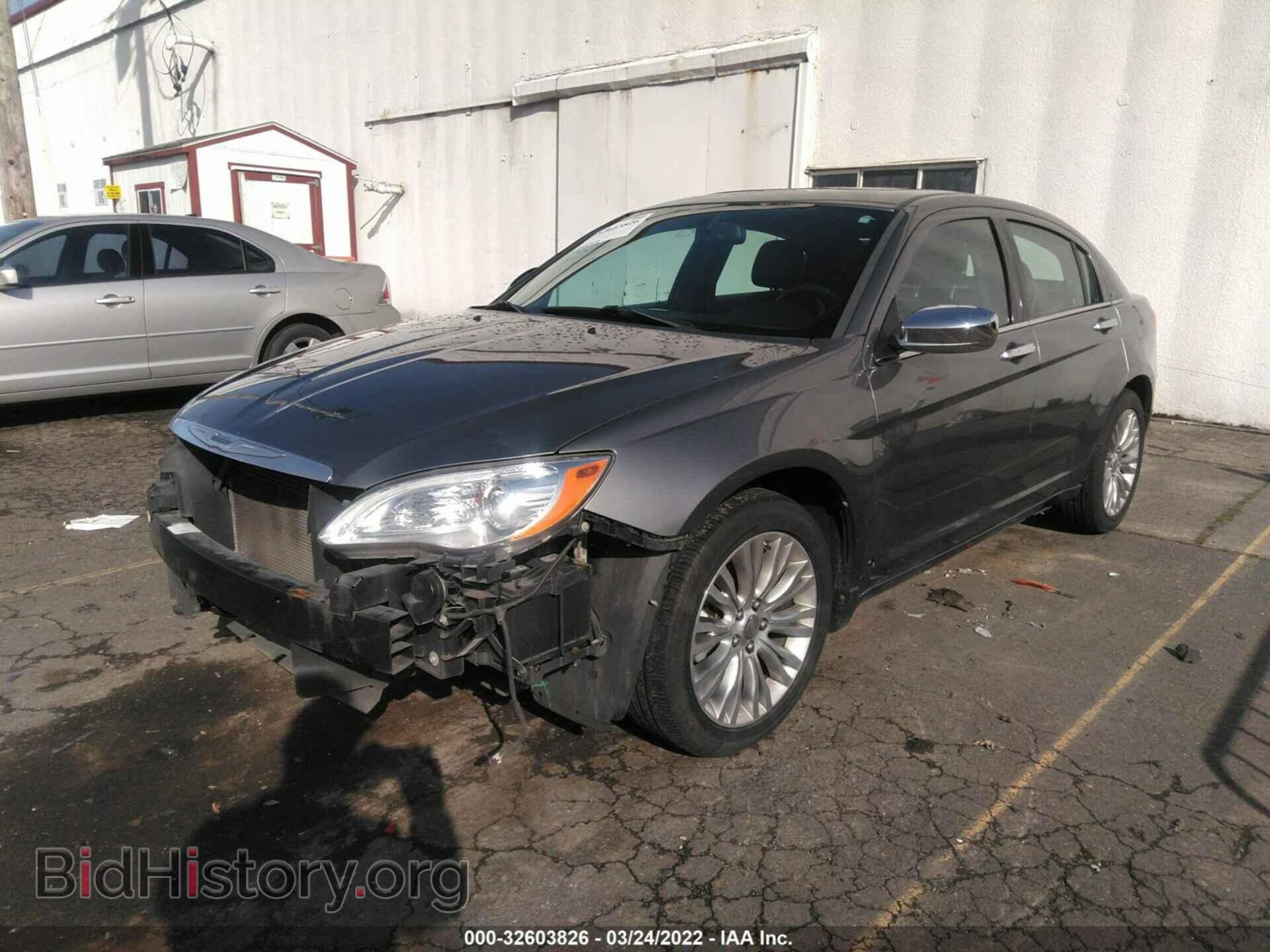 2011 CHRYSLER 200 - VIN: 1C3BC2FB9BN611207 - Фото 2