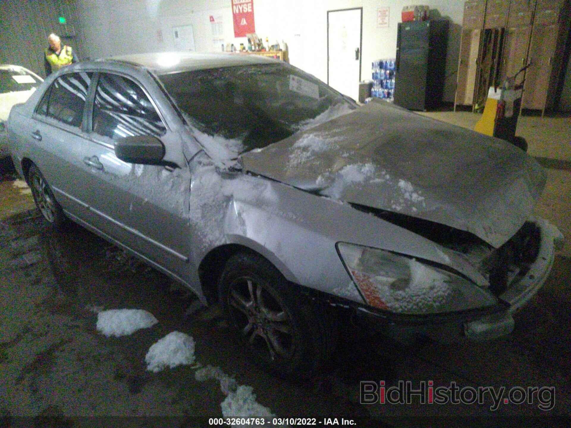 Photo 1HGCM56356A133907 - HONDA ACCORD SDN 2006