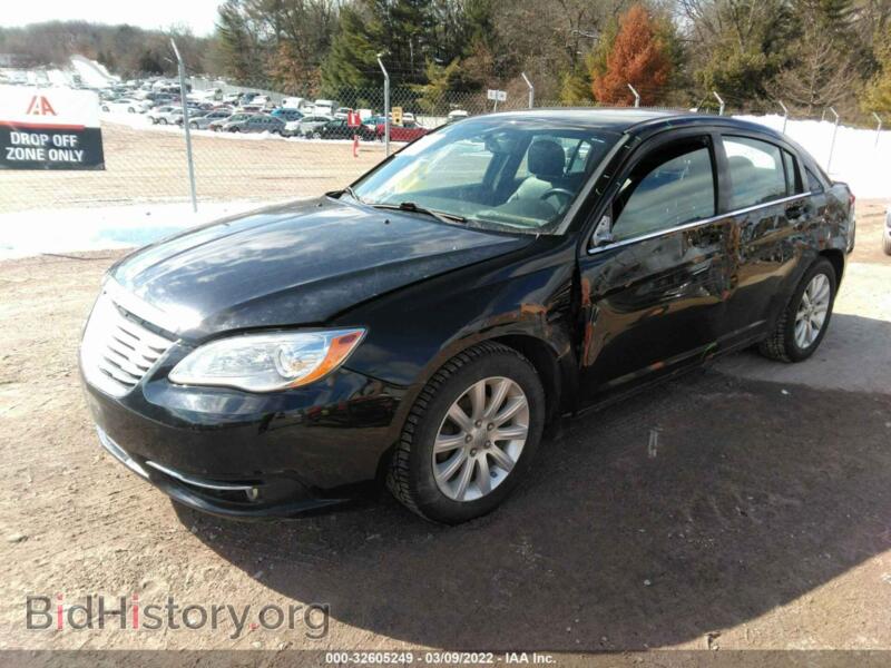 2013 Chrysler 200 (VIN 1C3CCBCG3DN724139) — фото 2 из 11