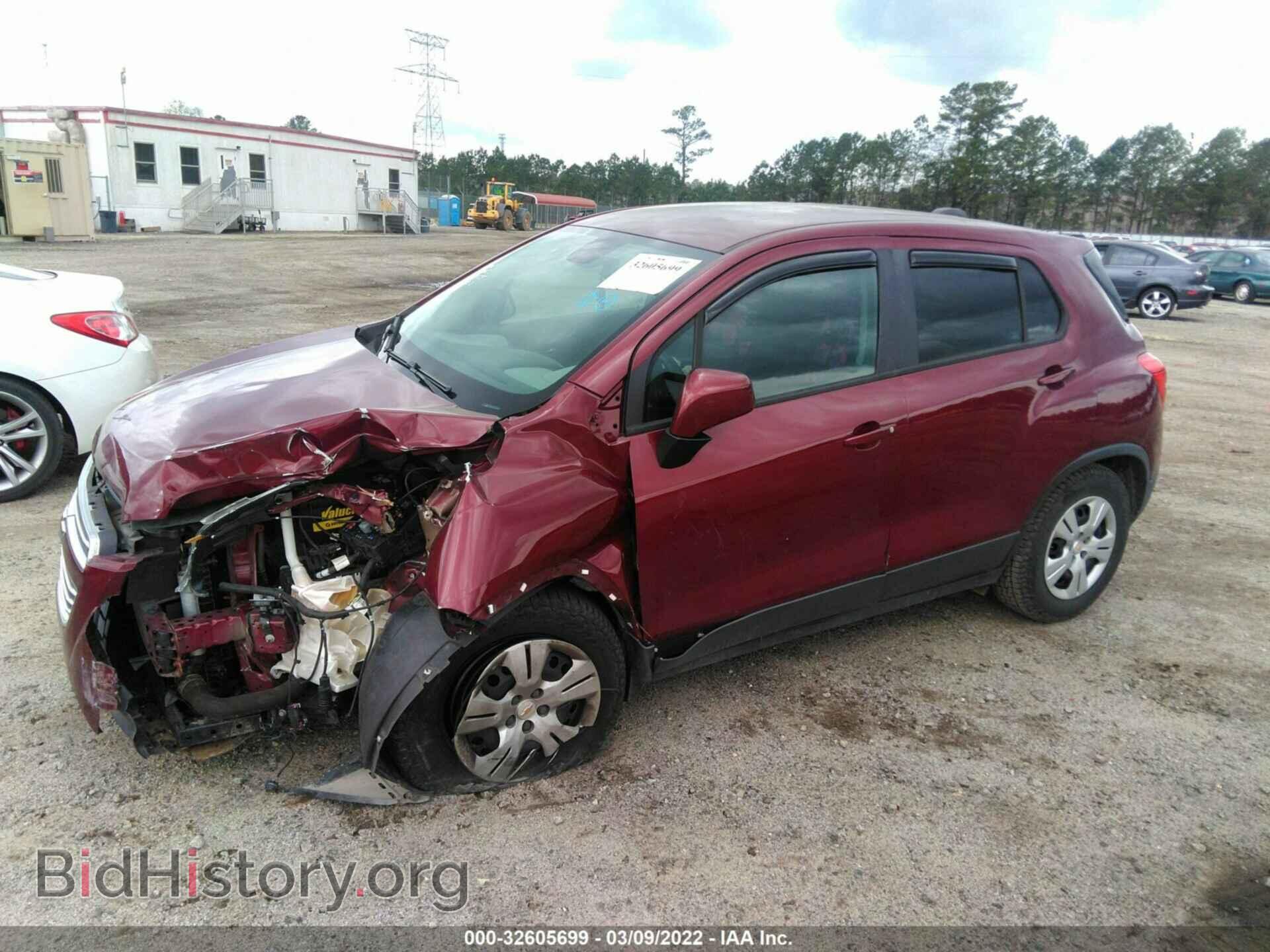 2016 CHEVROLET TRAX - VIN: 3GNCJKSB4GL143669 - Фото 2