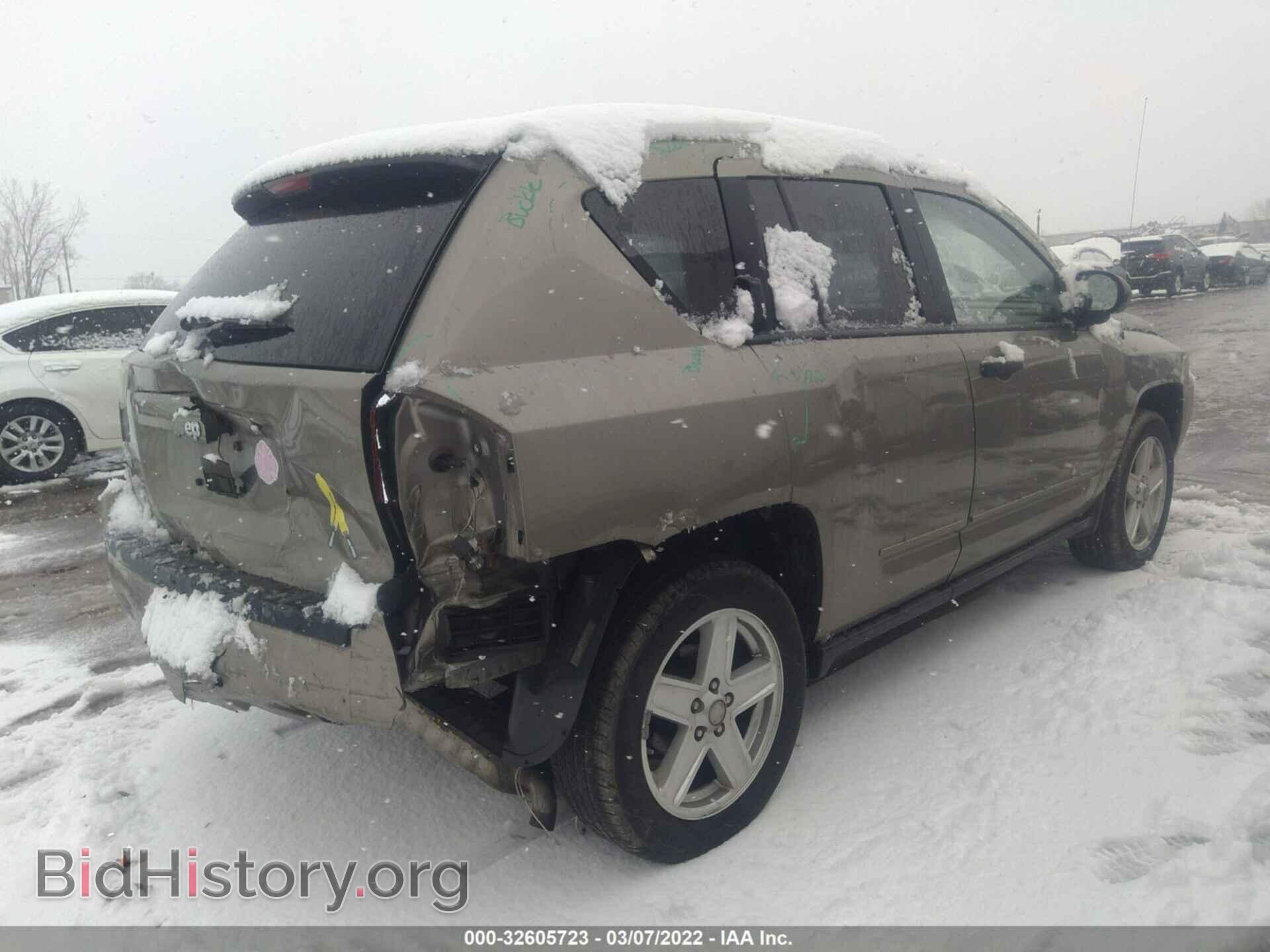2008 JEEP COMPASS - VIN: 1J8FF47W58D683904 - Фото 4